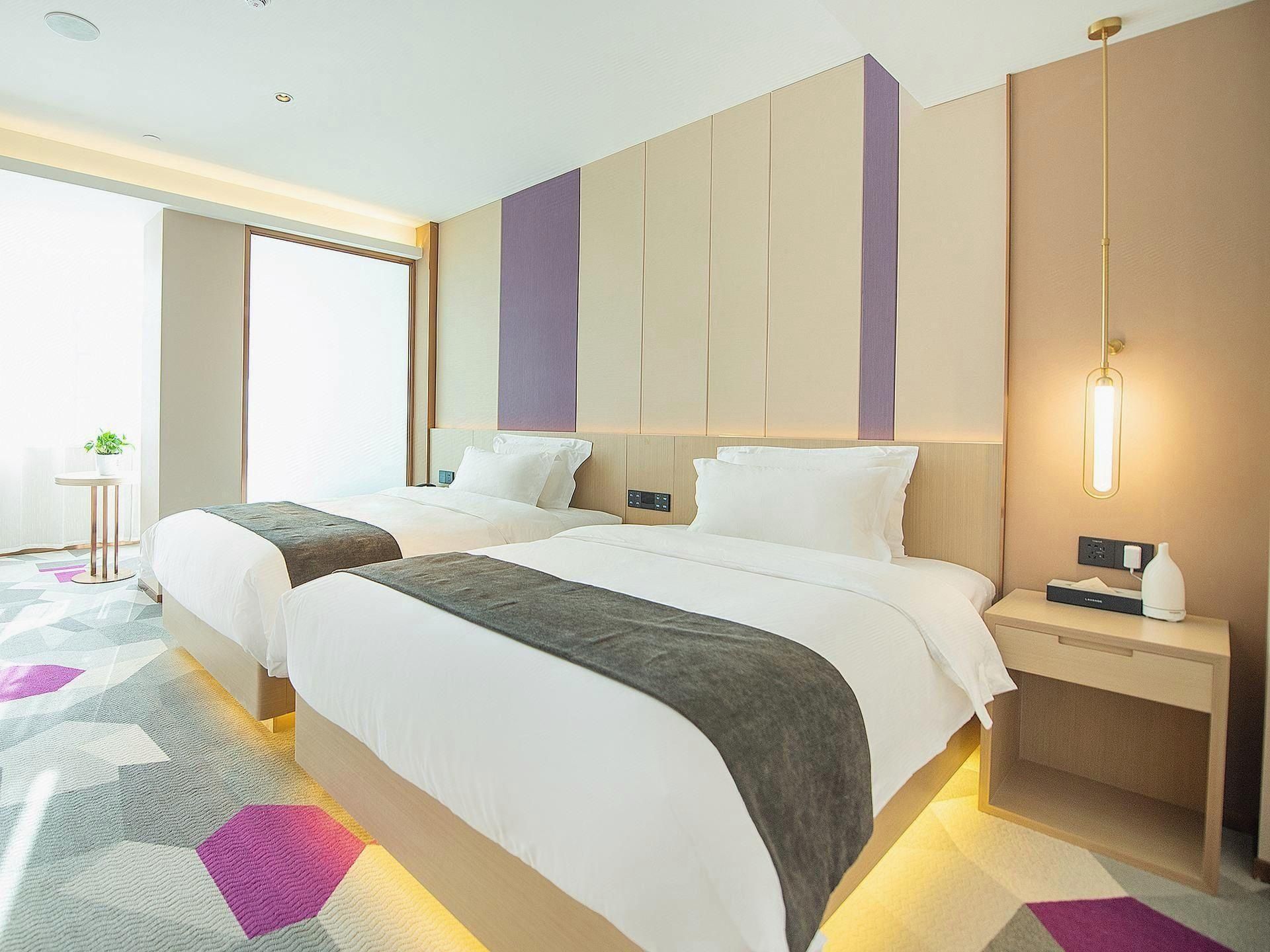 Lavande Hotel Shiyan Zhangwan District Qingnian Square WH - Deluxe Bed Room