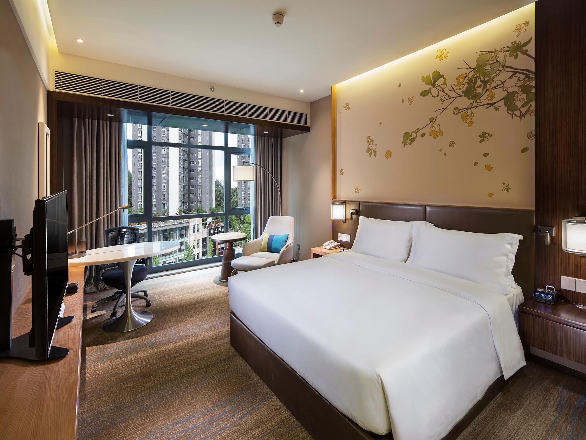 King Guest Room High Floor