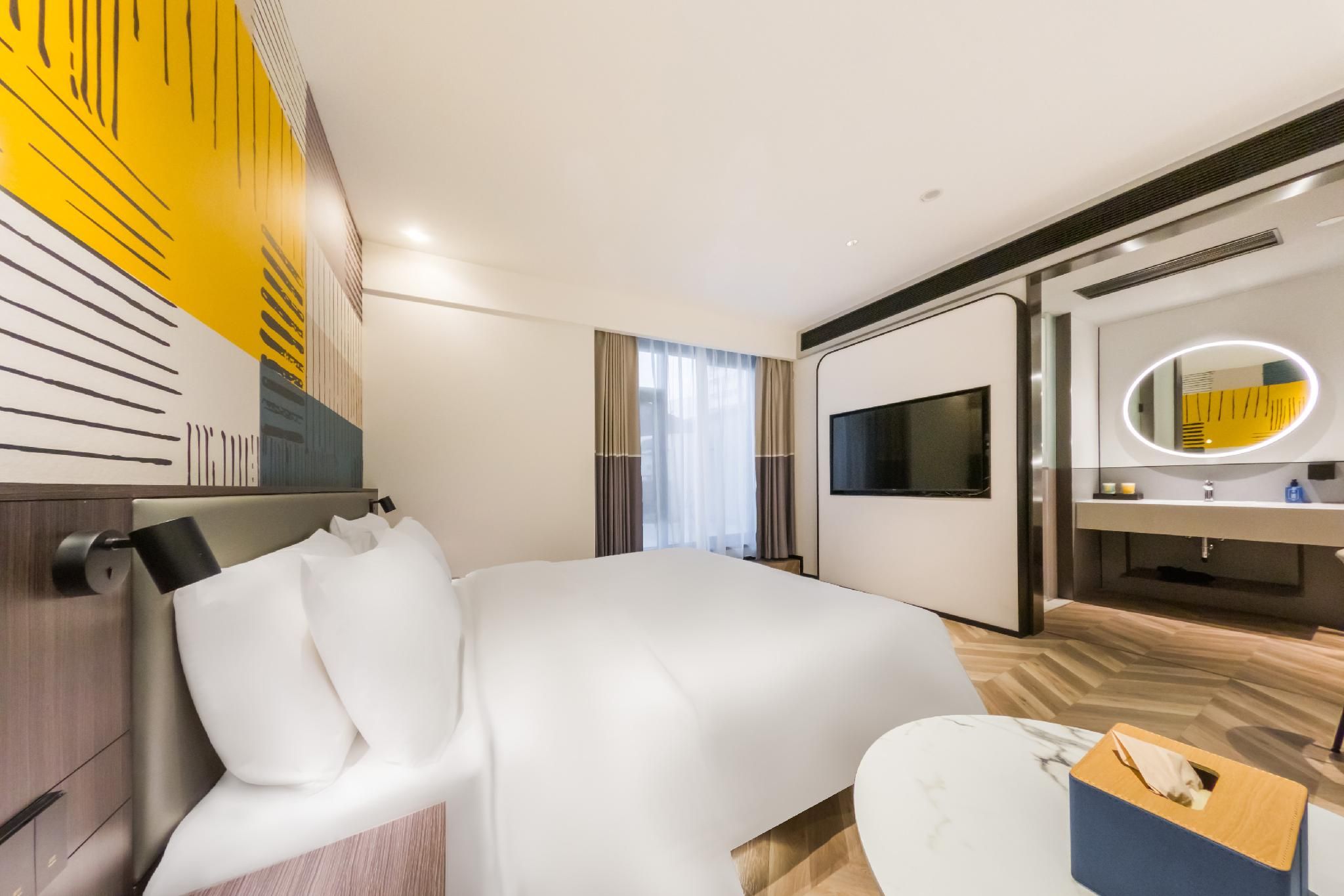 Huazhu - Superior Twin