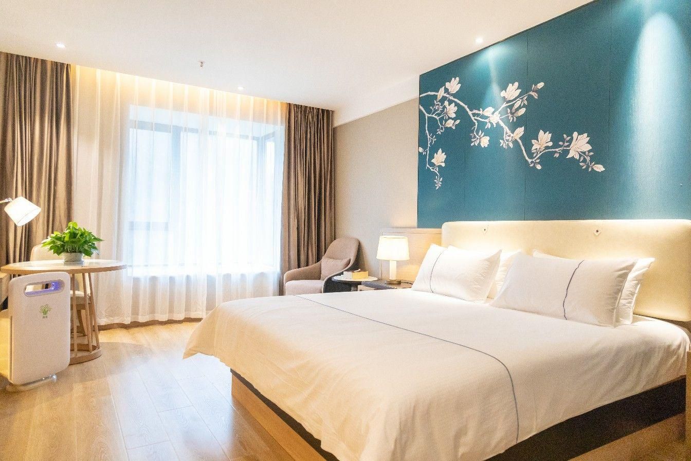 WH - Deluxe Business Room