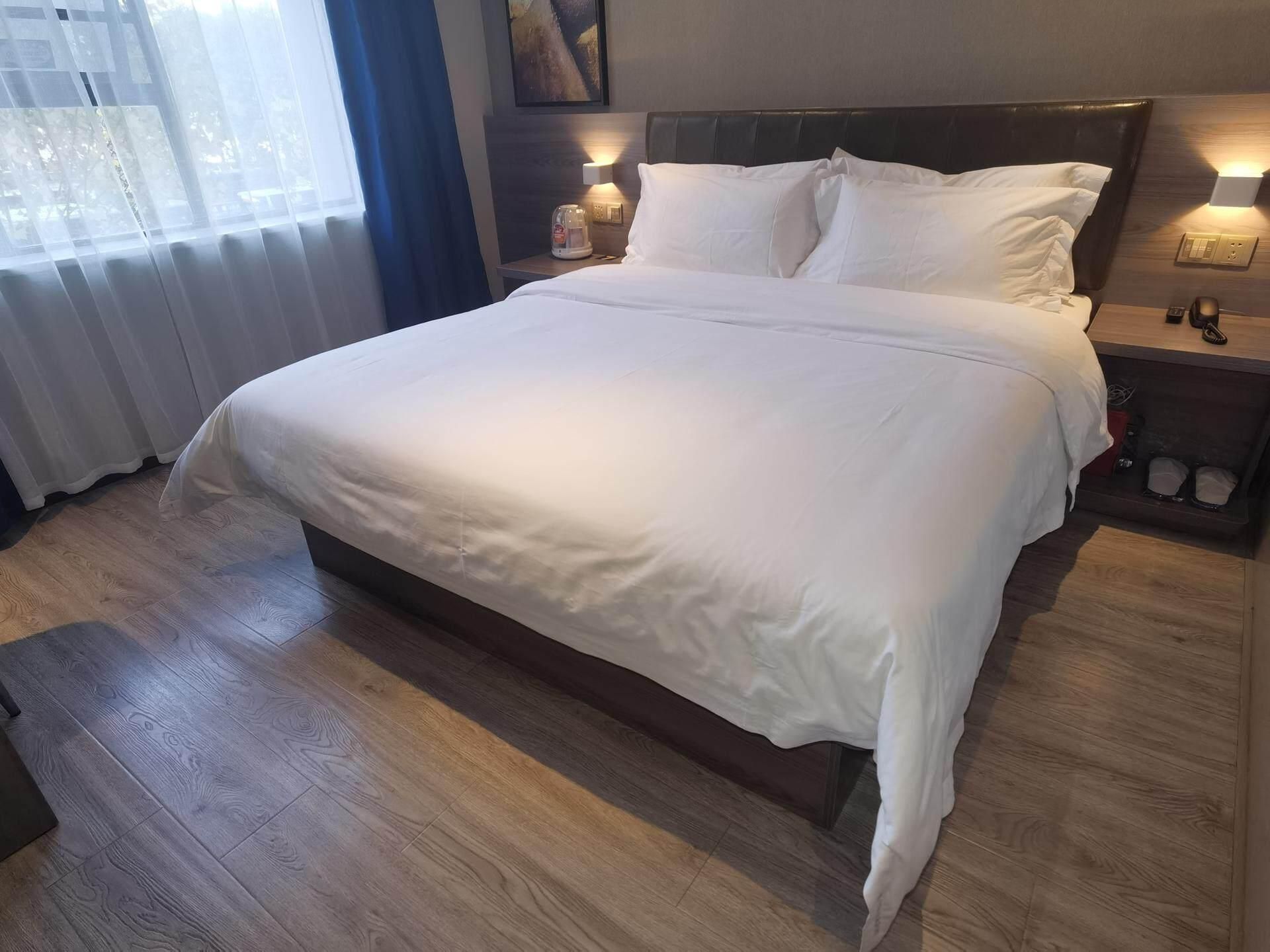 WH -Light Enjoyment Bed Room