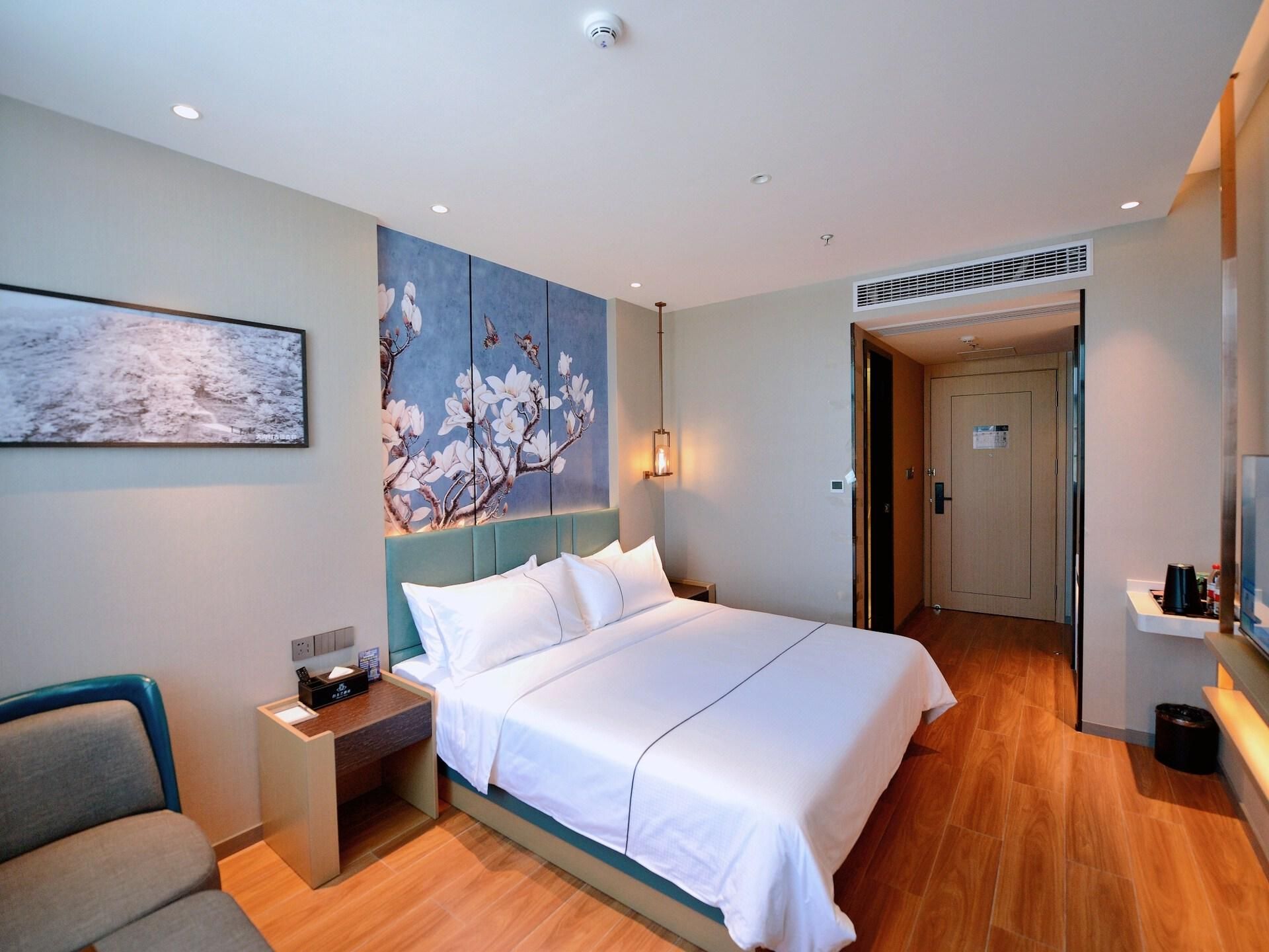 WH - Destress Shuya Bed Room