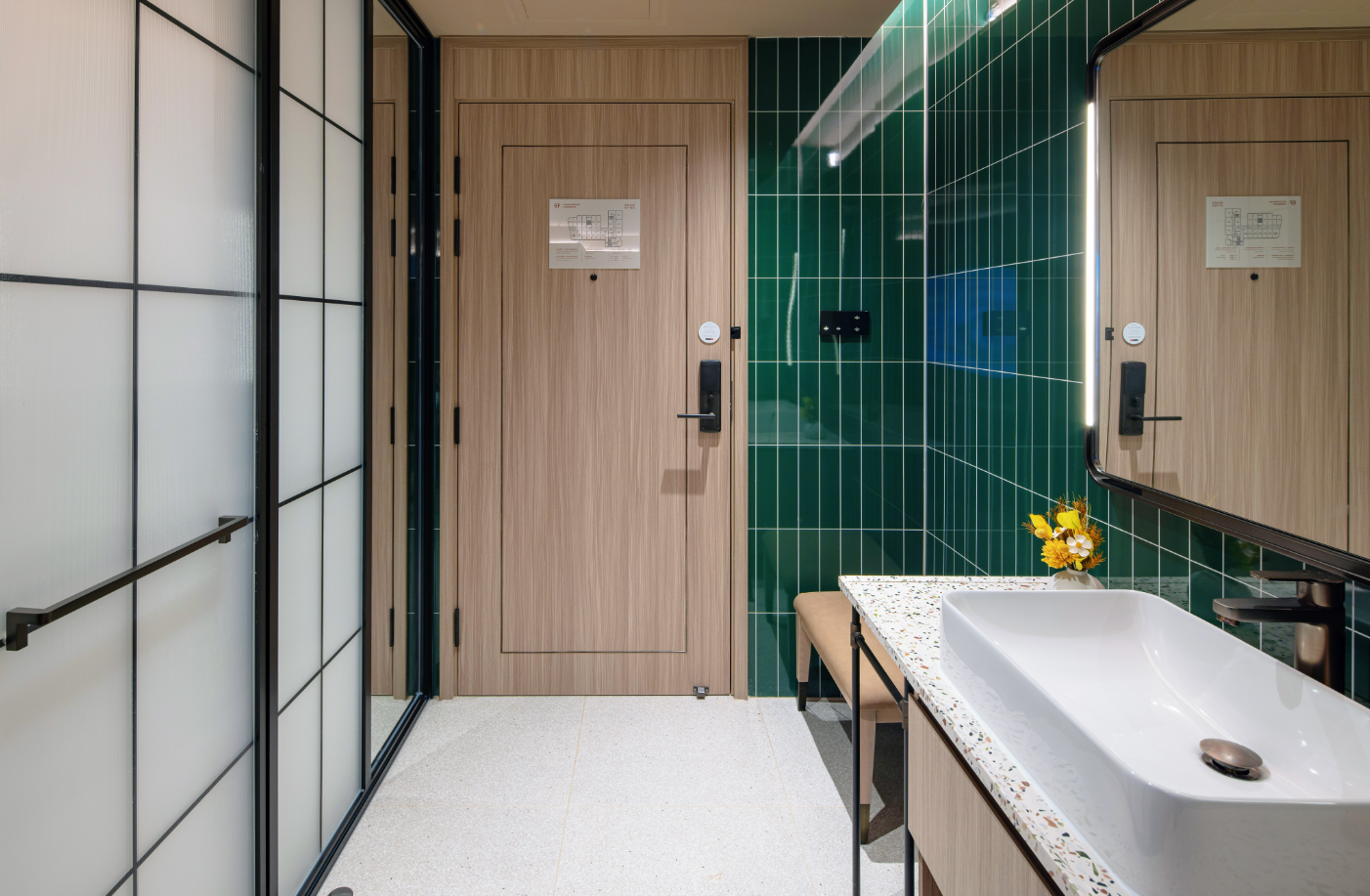 Huazhu - California Sunshine Business 1 Bed Room