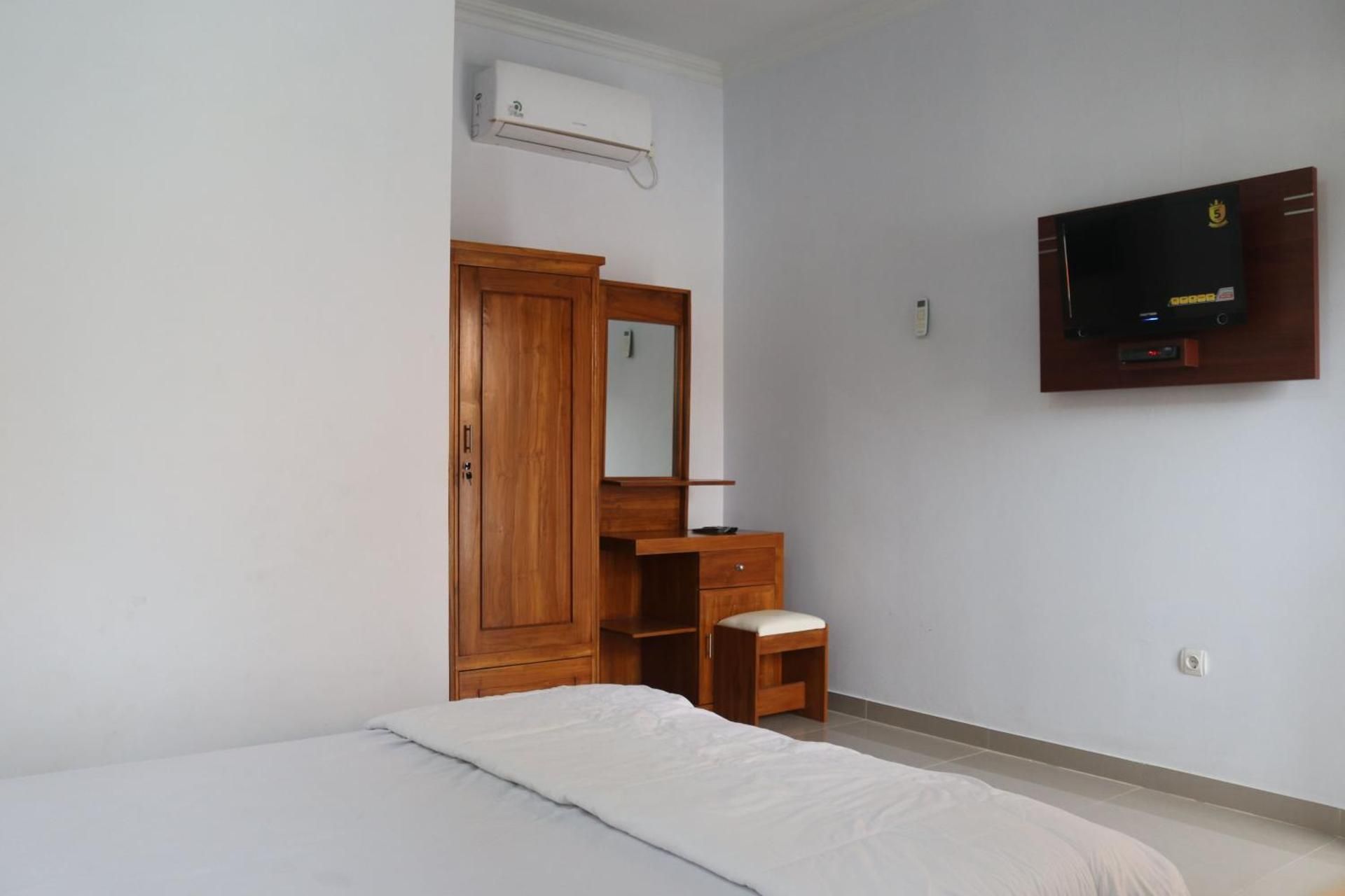 Single Room with Park View