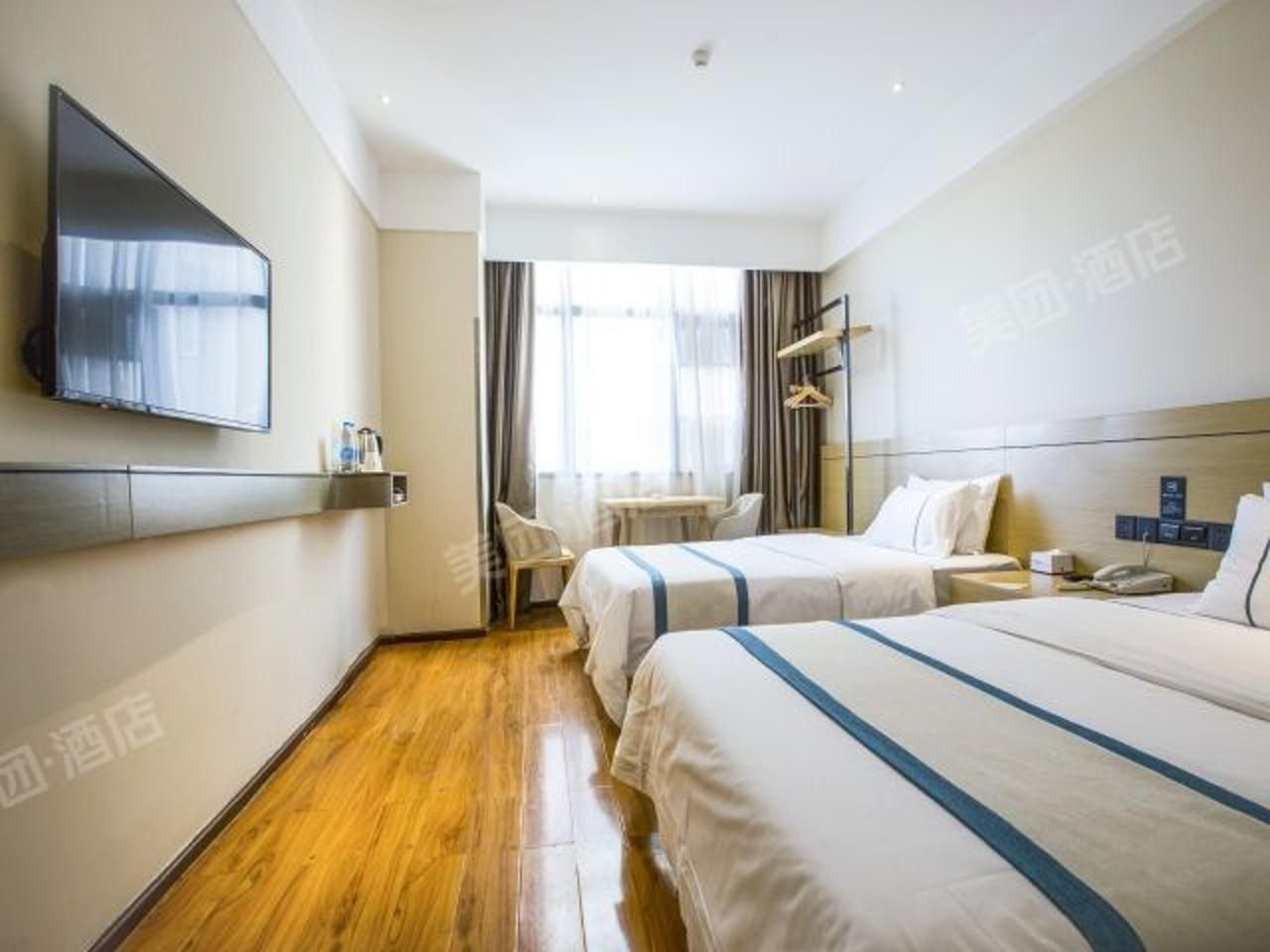 Dossen - Executive Suite