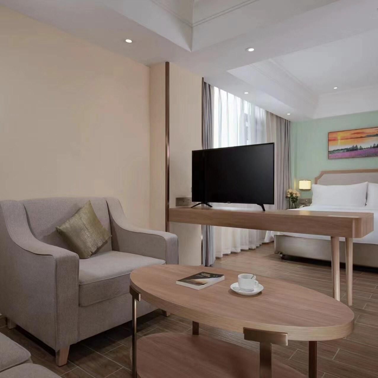 Business King Room