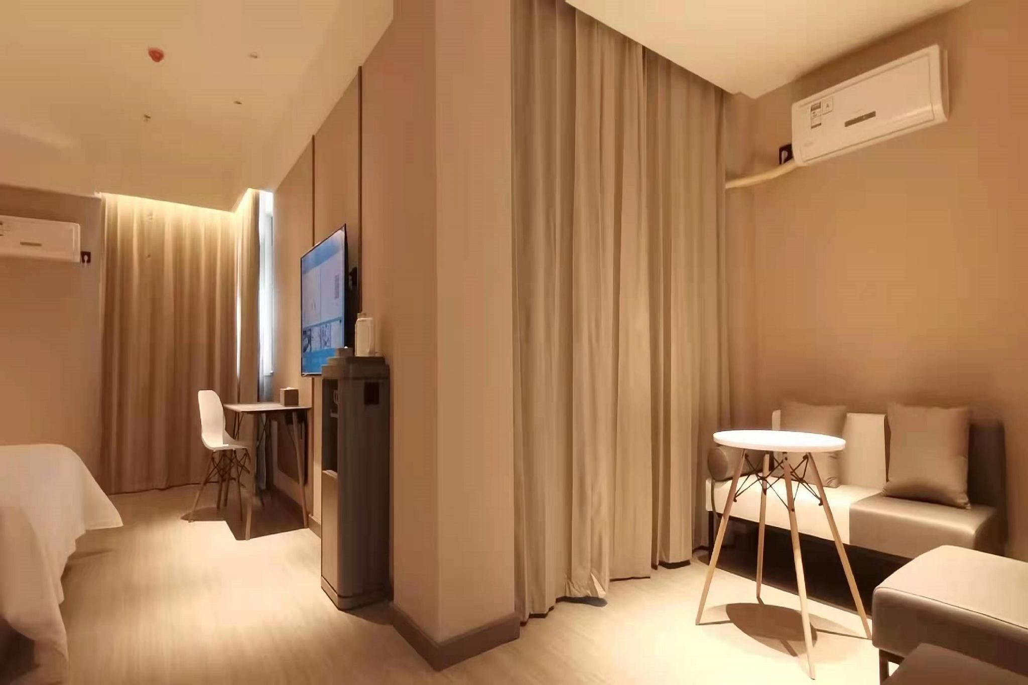 Huazhu - Business Bed Room