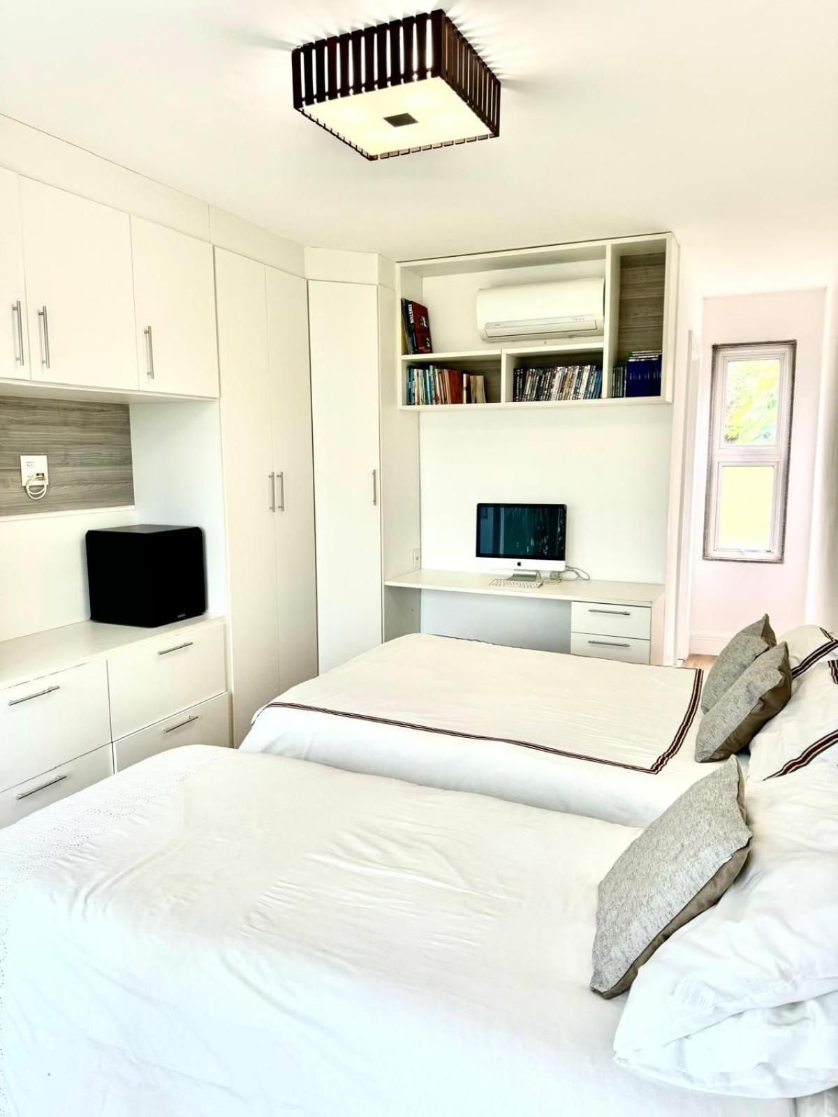 Triple Room with View