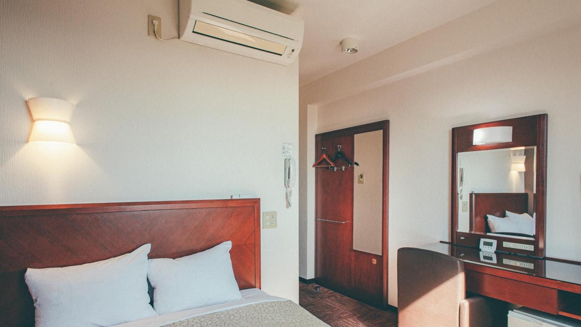 Semi Double Room for 2 People - Smoking