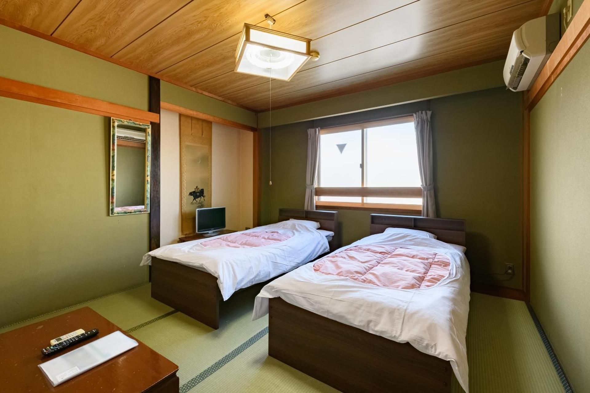 Japanese-Style Room