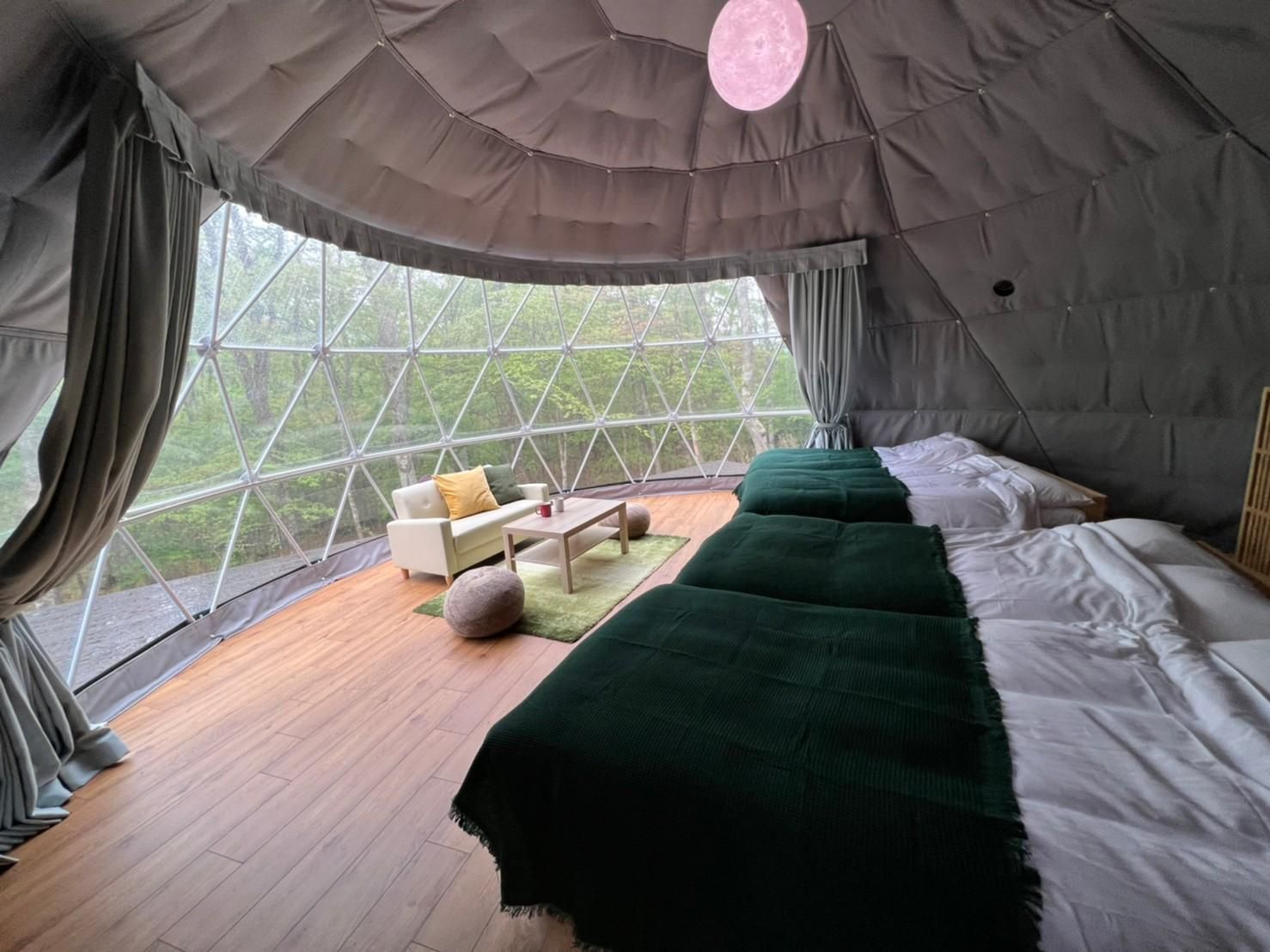 Deluxe View Tent