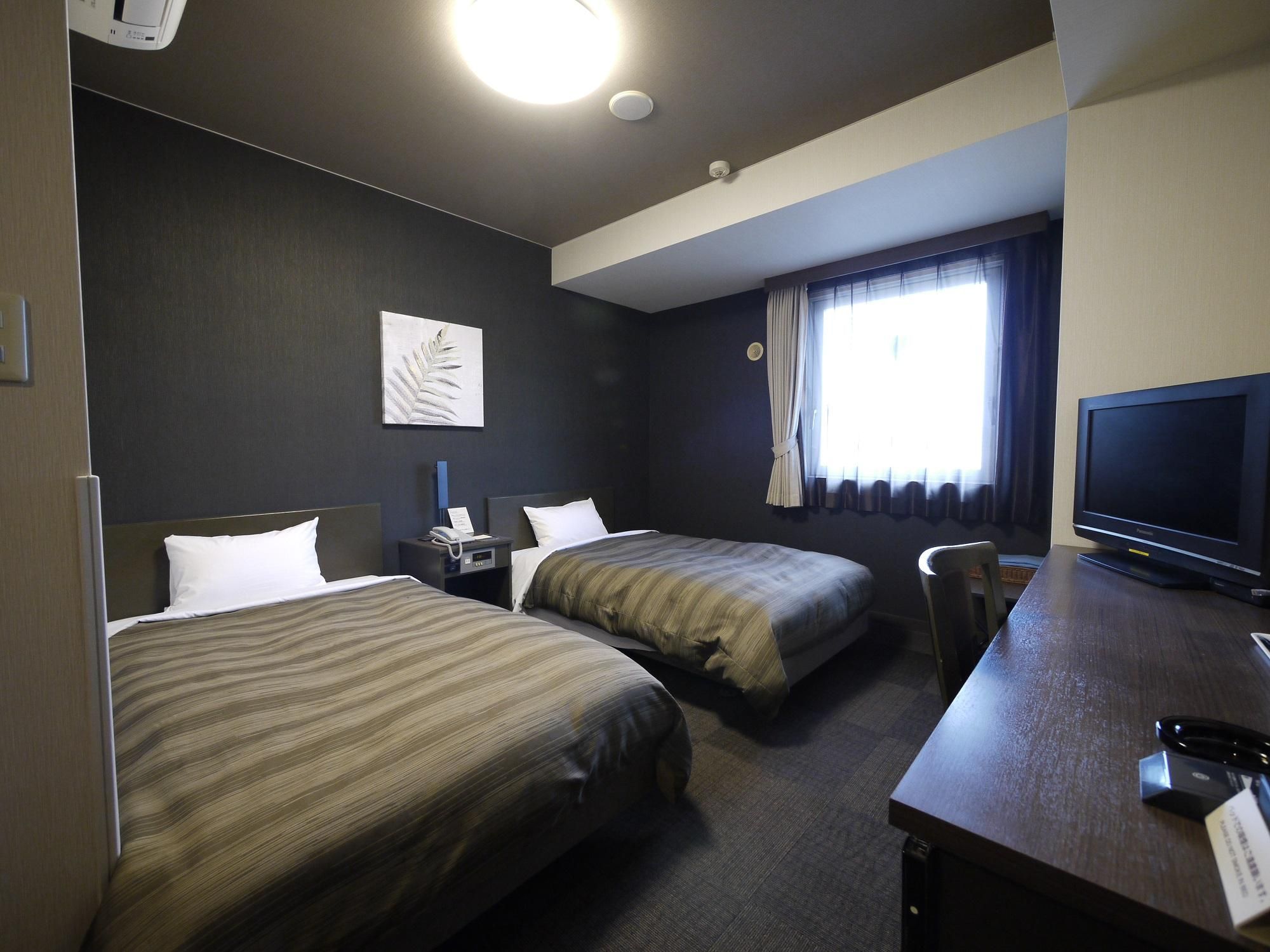 Twin Room - Non-Smoking