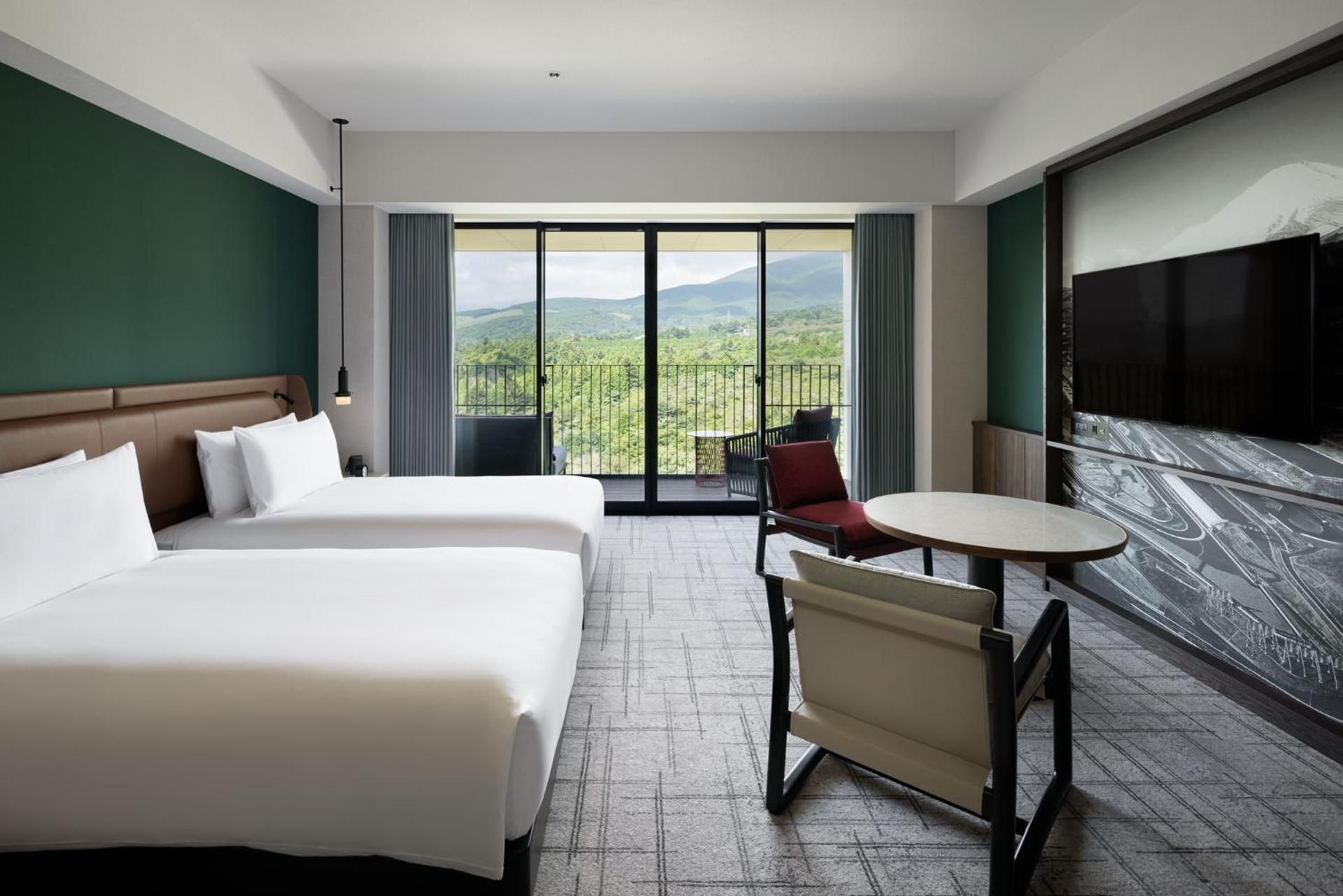 2 Twin Beds