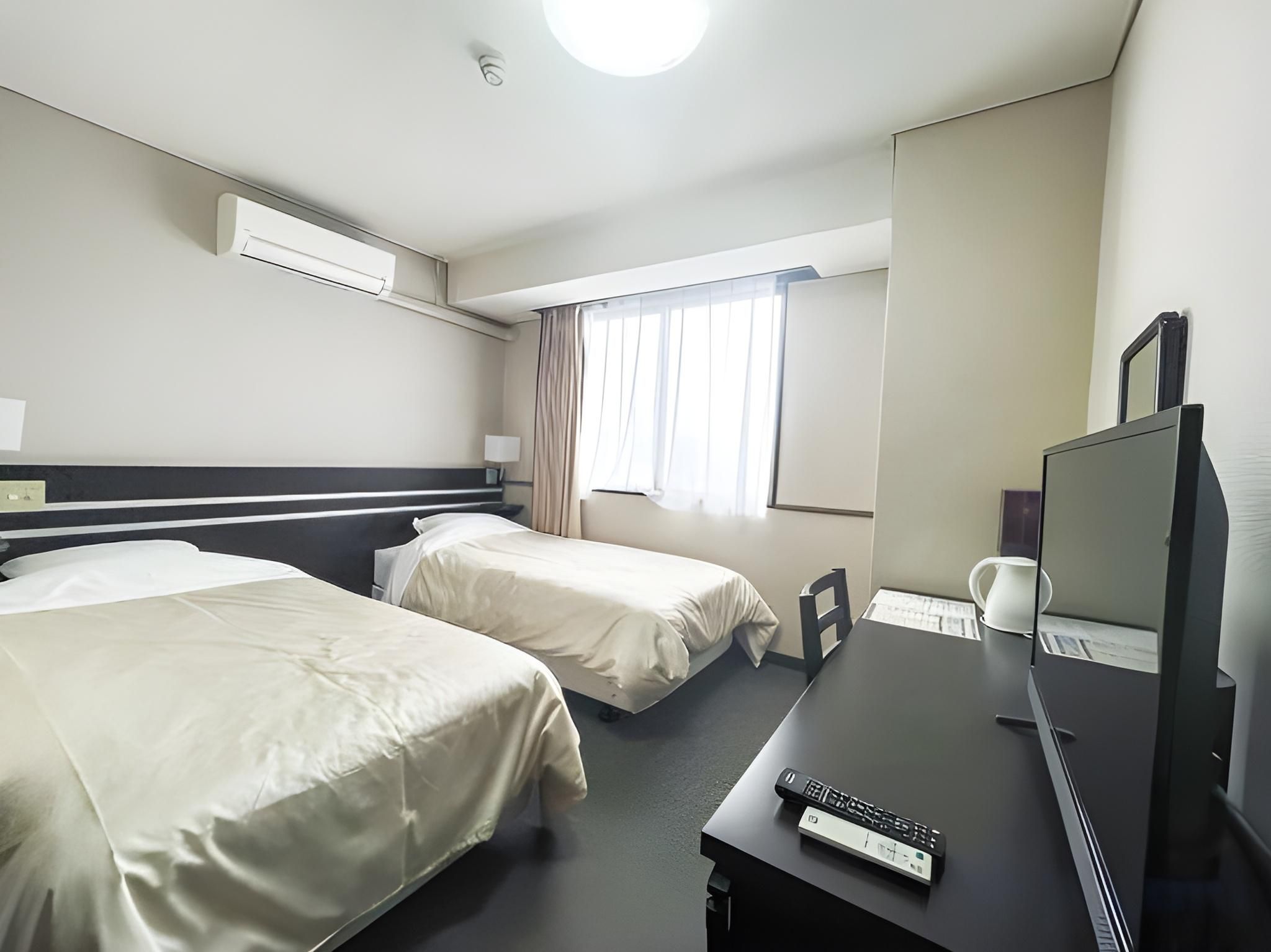 Standard Twin Room - Non-Smoking