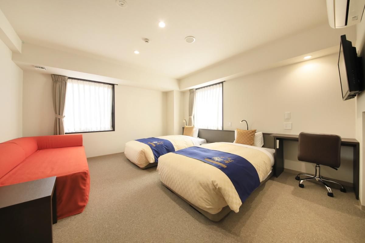 Triple Room