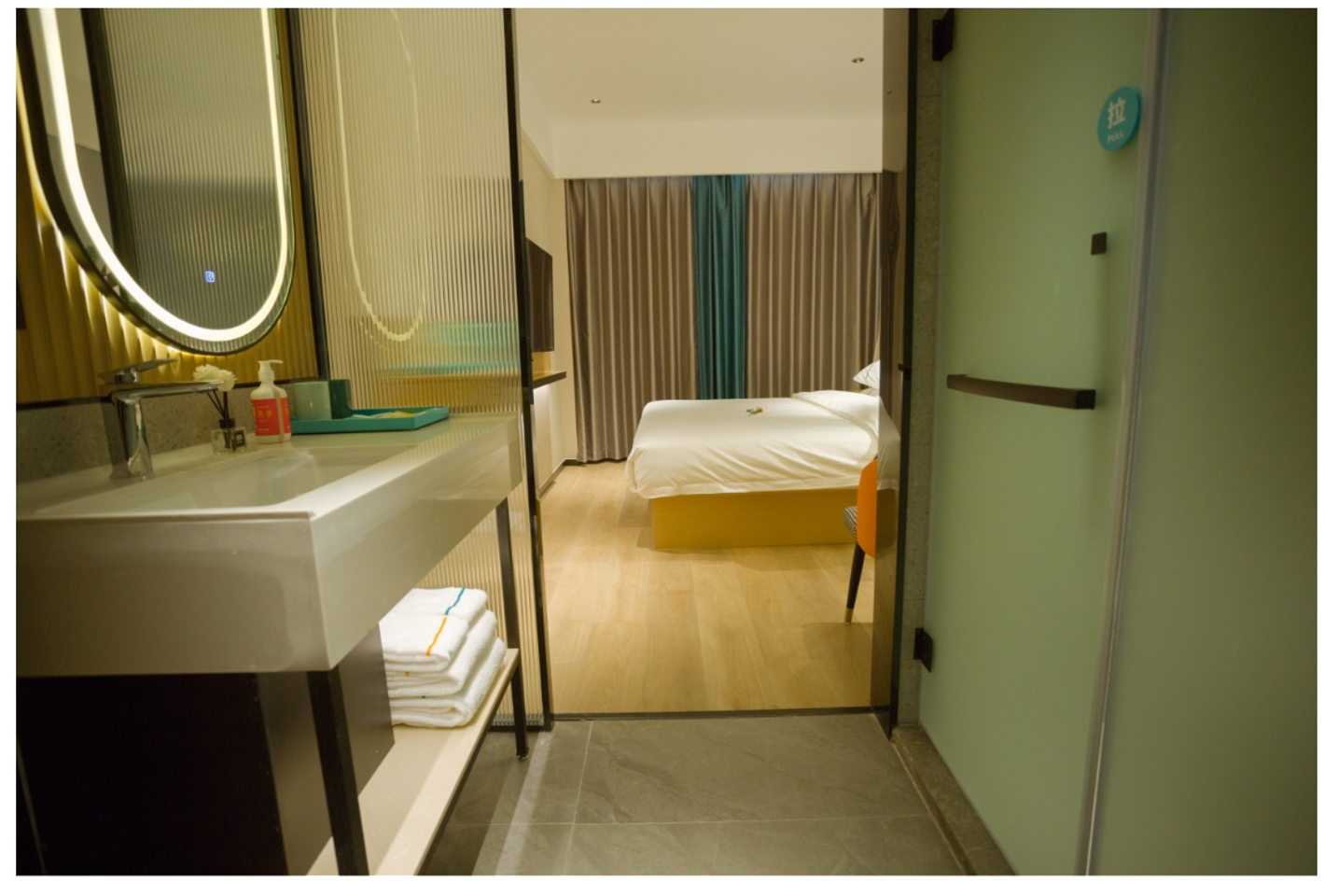 Dossen - Standard Bed Room