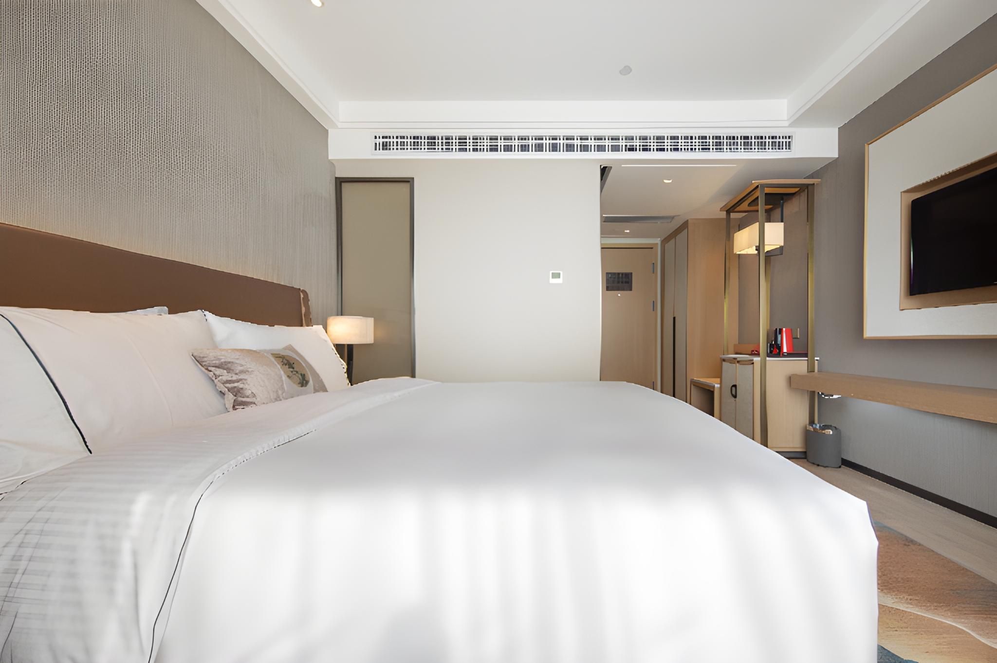 Dossen - Bed Room With City View