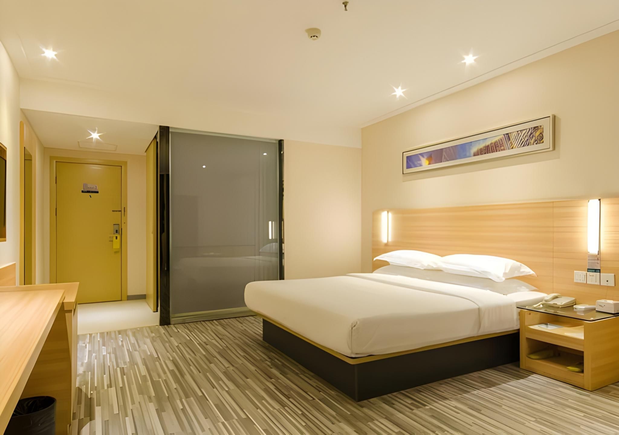Dossen - City Family Room