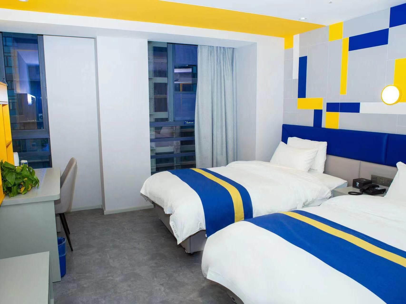 WH - New 7 Days Zizai Twin Room
