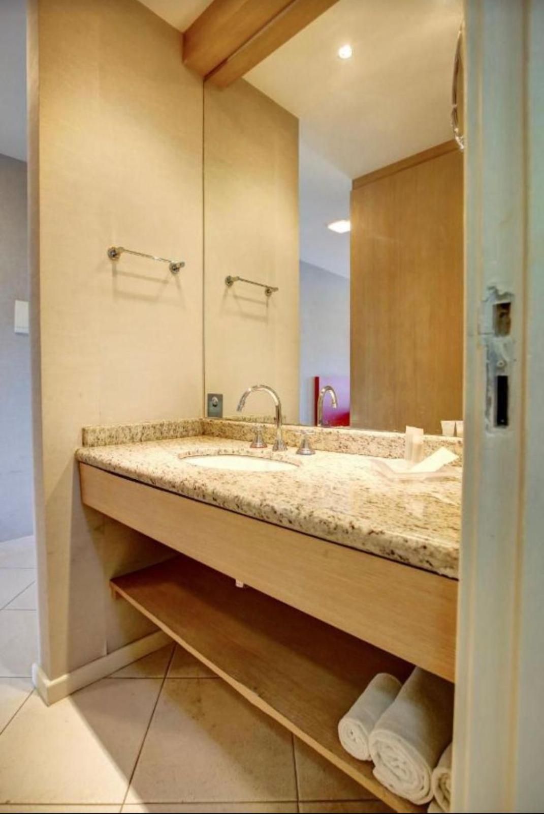 Deluxe Double or Twin Room with City View