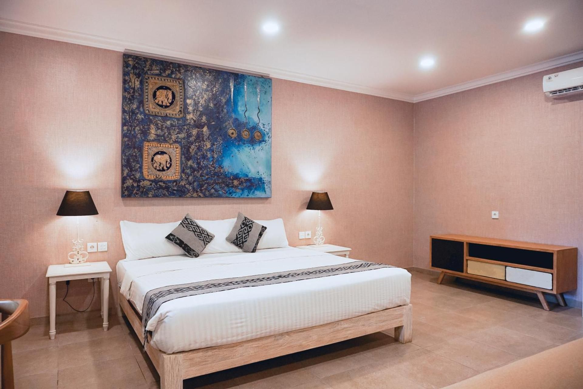 Coconut Lodge Beach Resort Junior Suite Pool View