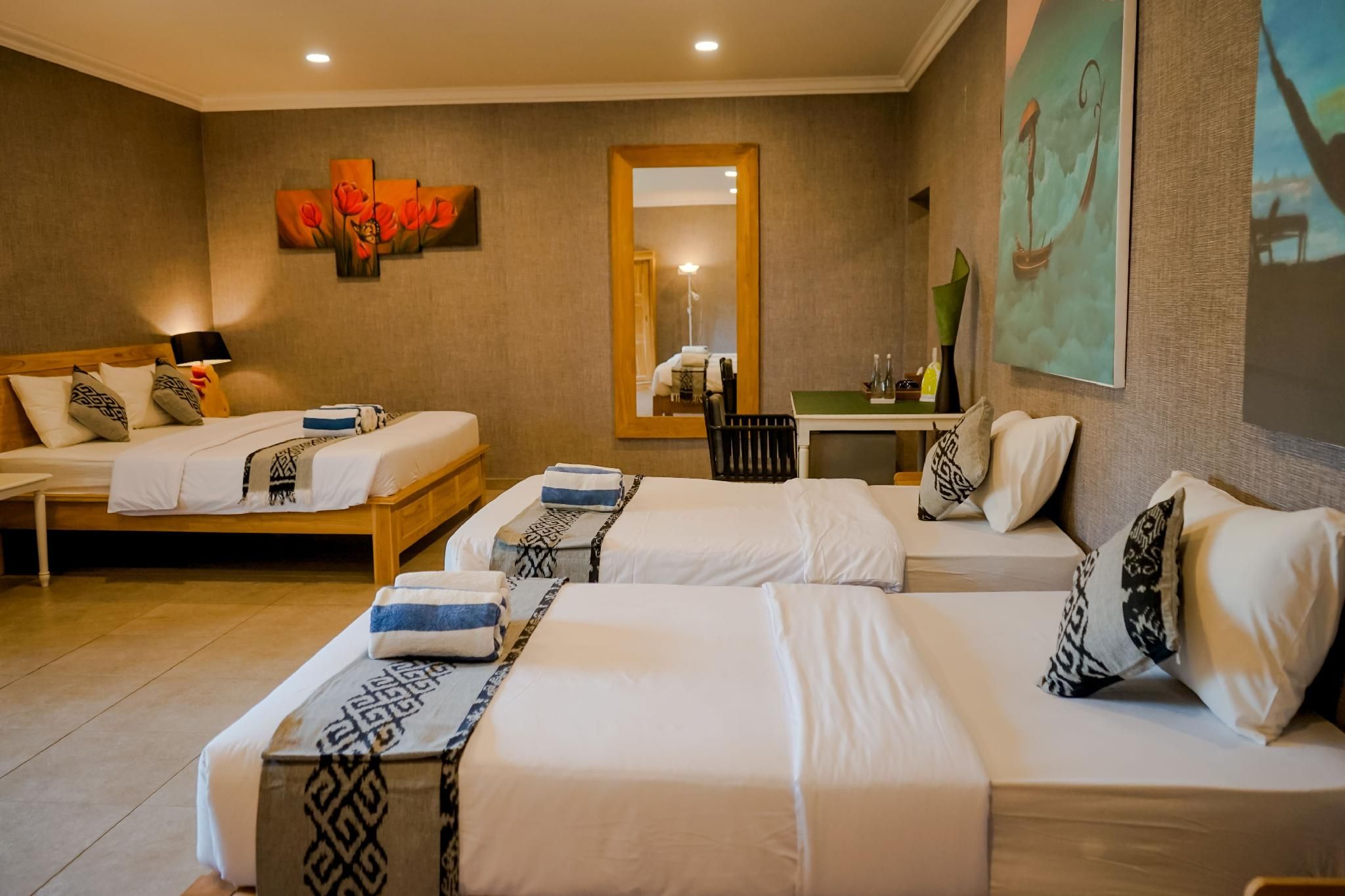 Apartment with Balcony and Kitchen