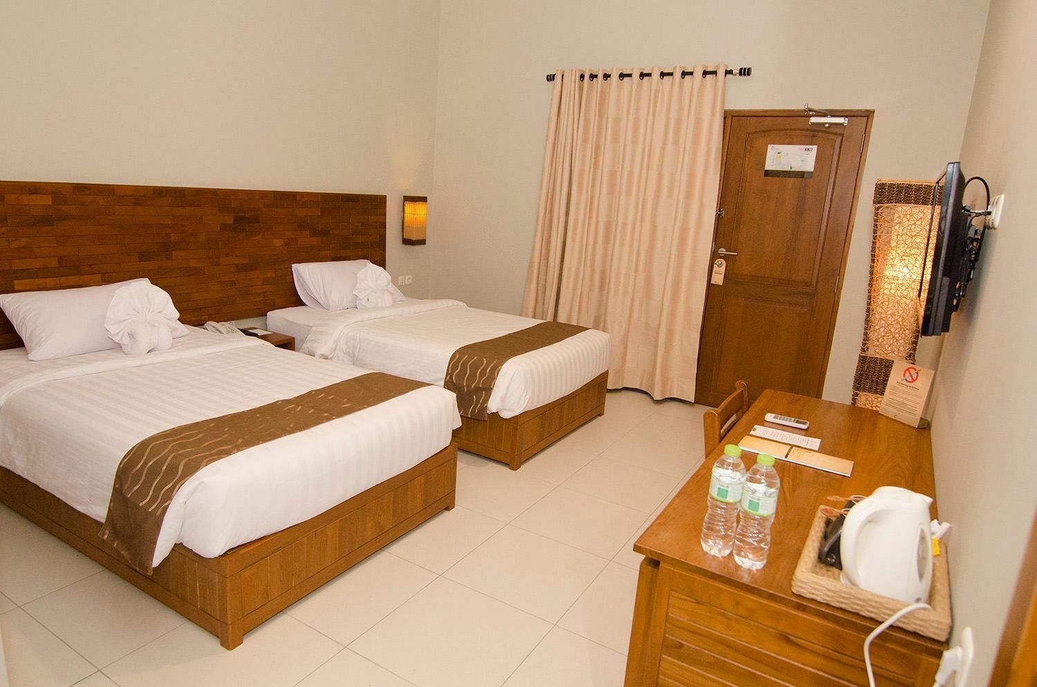 Syailendra Hotel Syariah Jepara Deluxe Twin Room