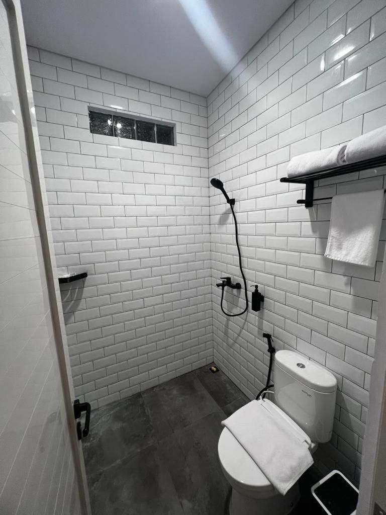 Syailendra Hotel Syariah Jepara King Room with Pool View 2