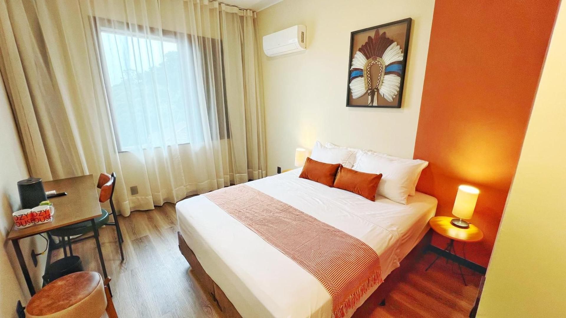 Deluxe Queen Room