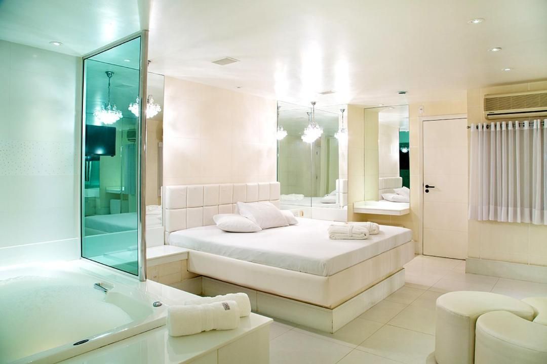 Deluxe King Suite