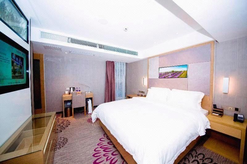 Lavande Hotels Changde Pedestrian Street Elegant Double Room