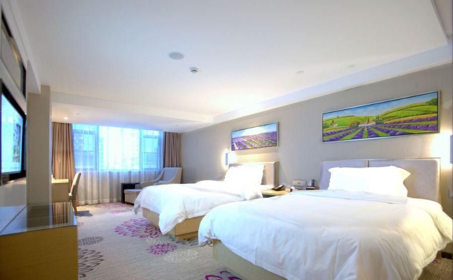 WH - Business Suite with Twin