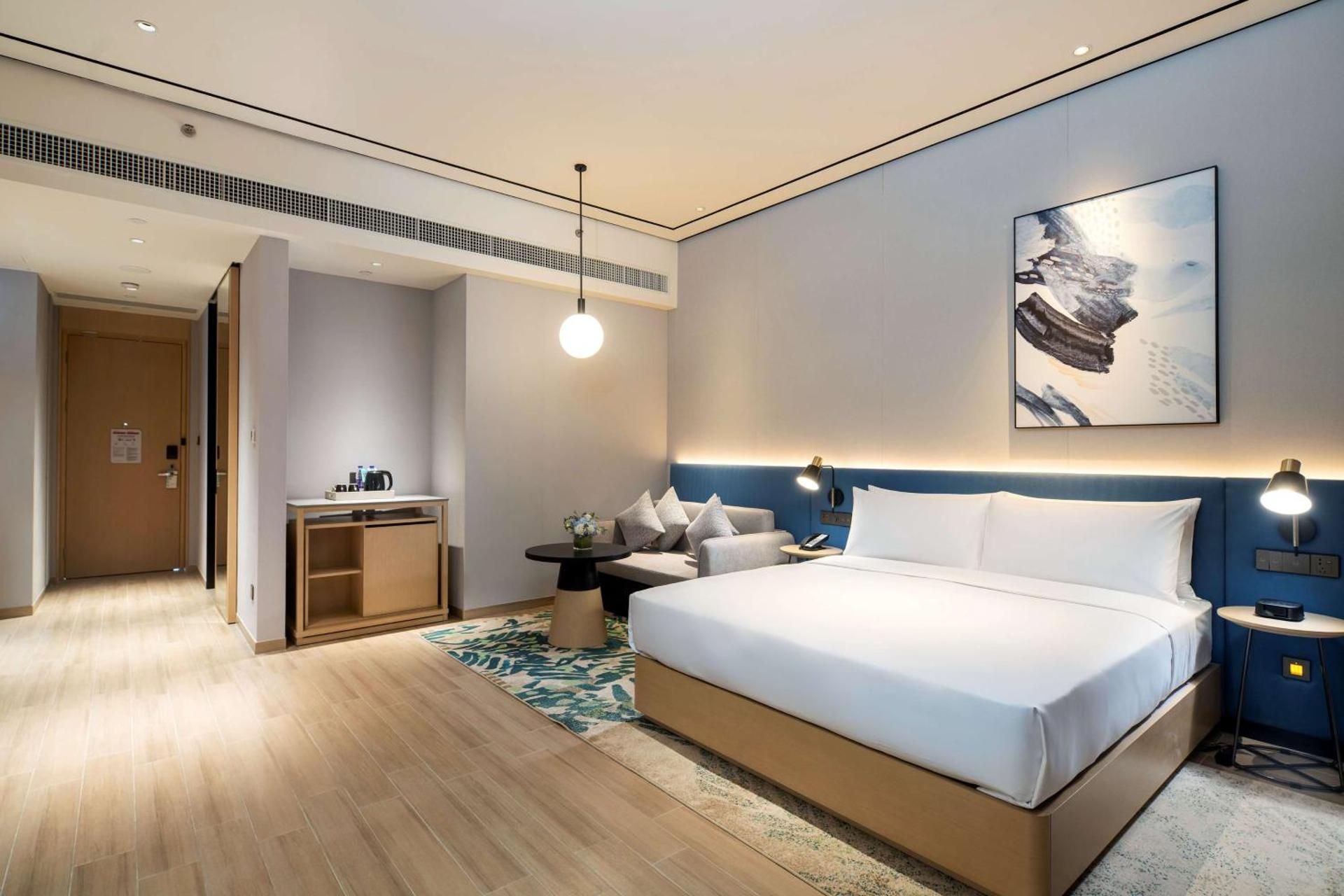 King Deluxe Room Lake View