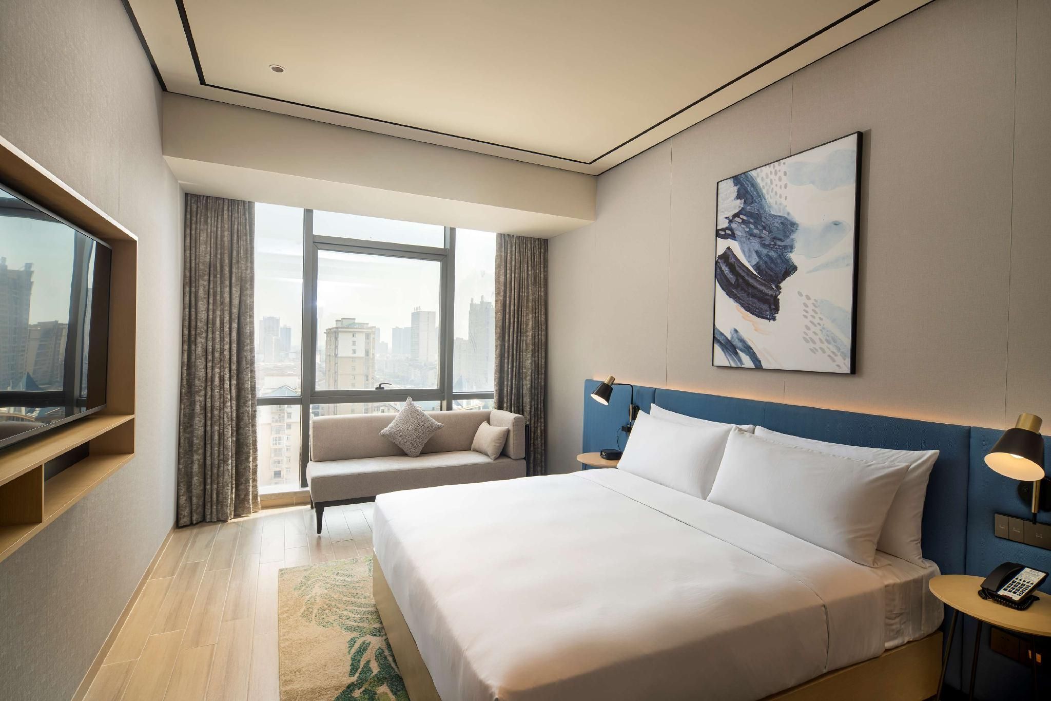 KING ONE BEDROOM SUITE