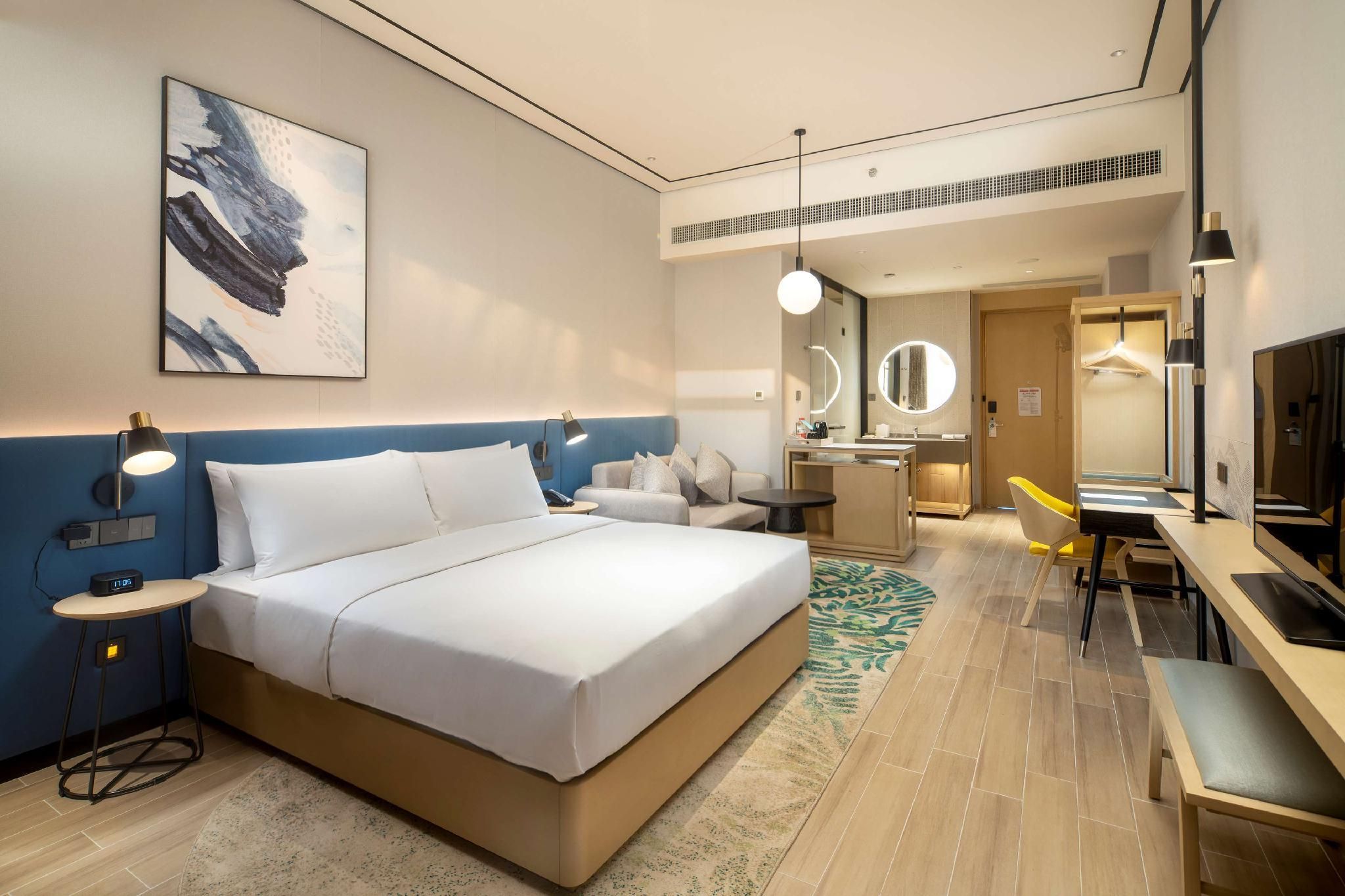 King Guest Room lake View