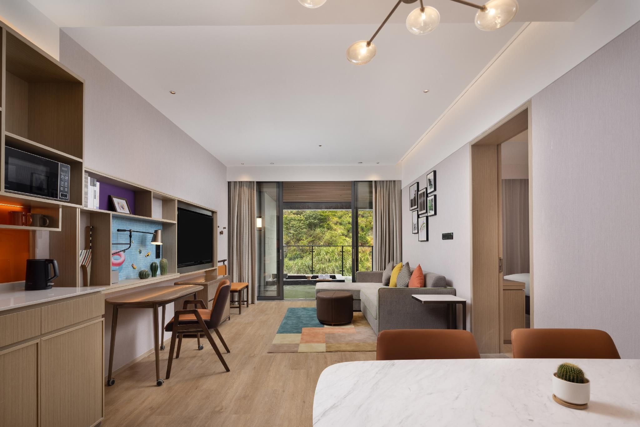 FY - 1 Bed Suite with Garden View