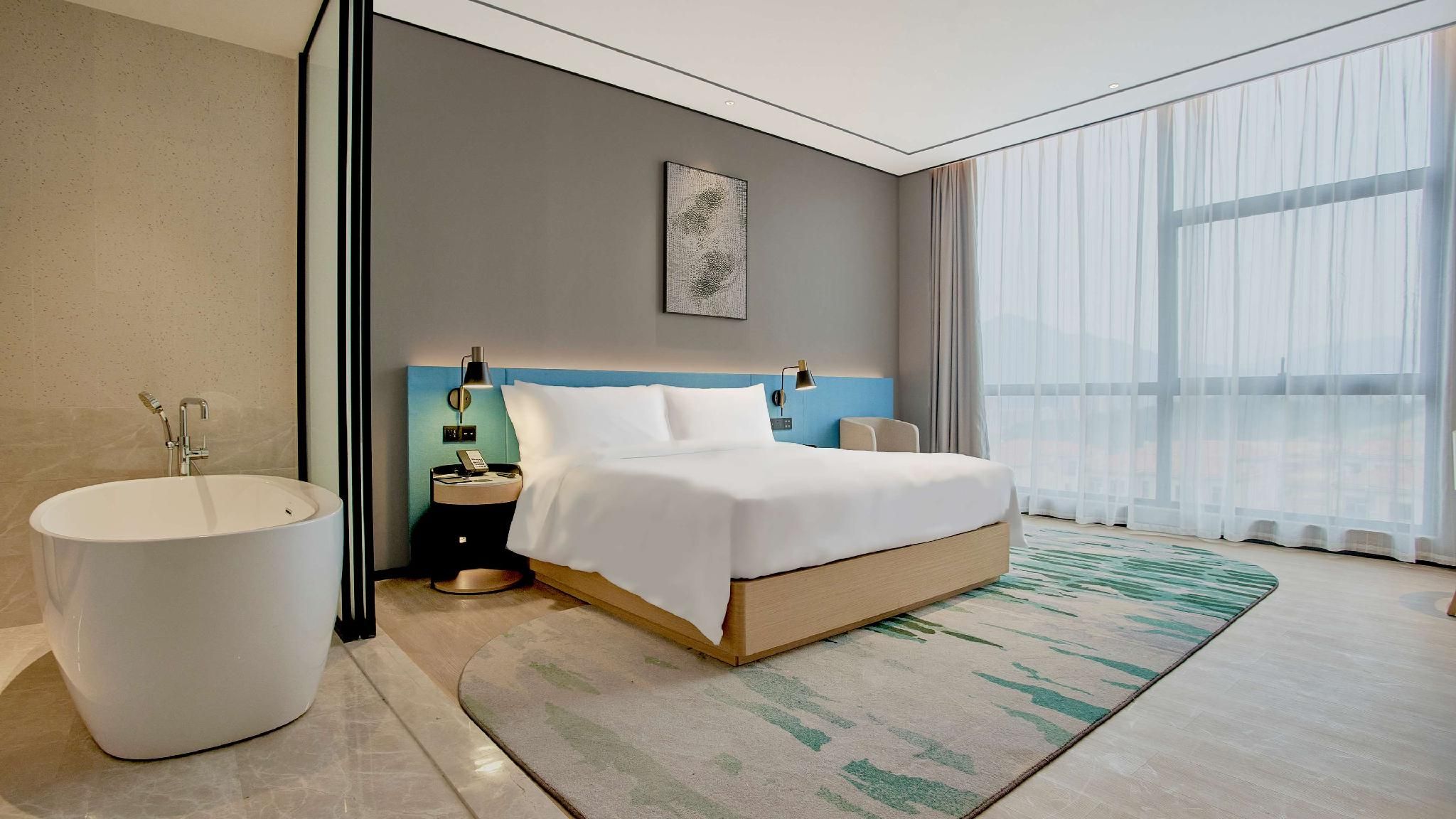 One Bedroom King Suite