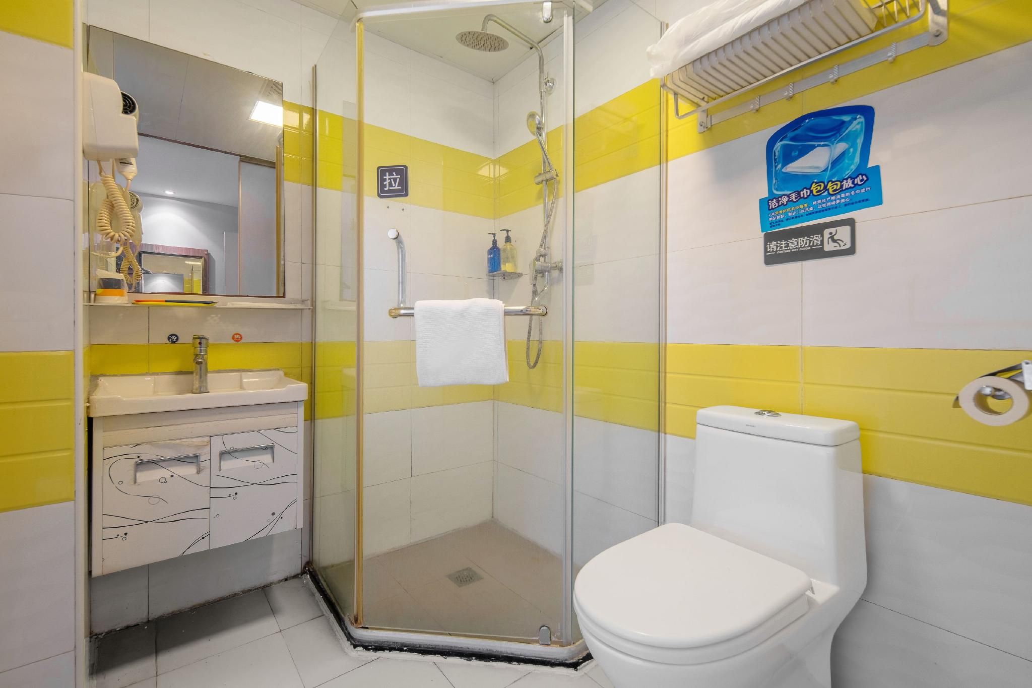 Zero Pressure 1 Bed Room