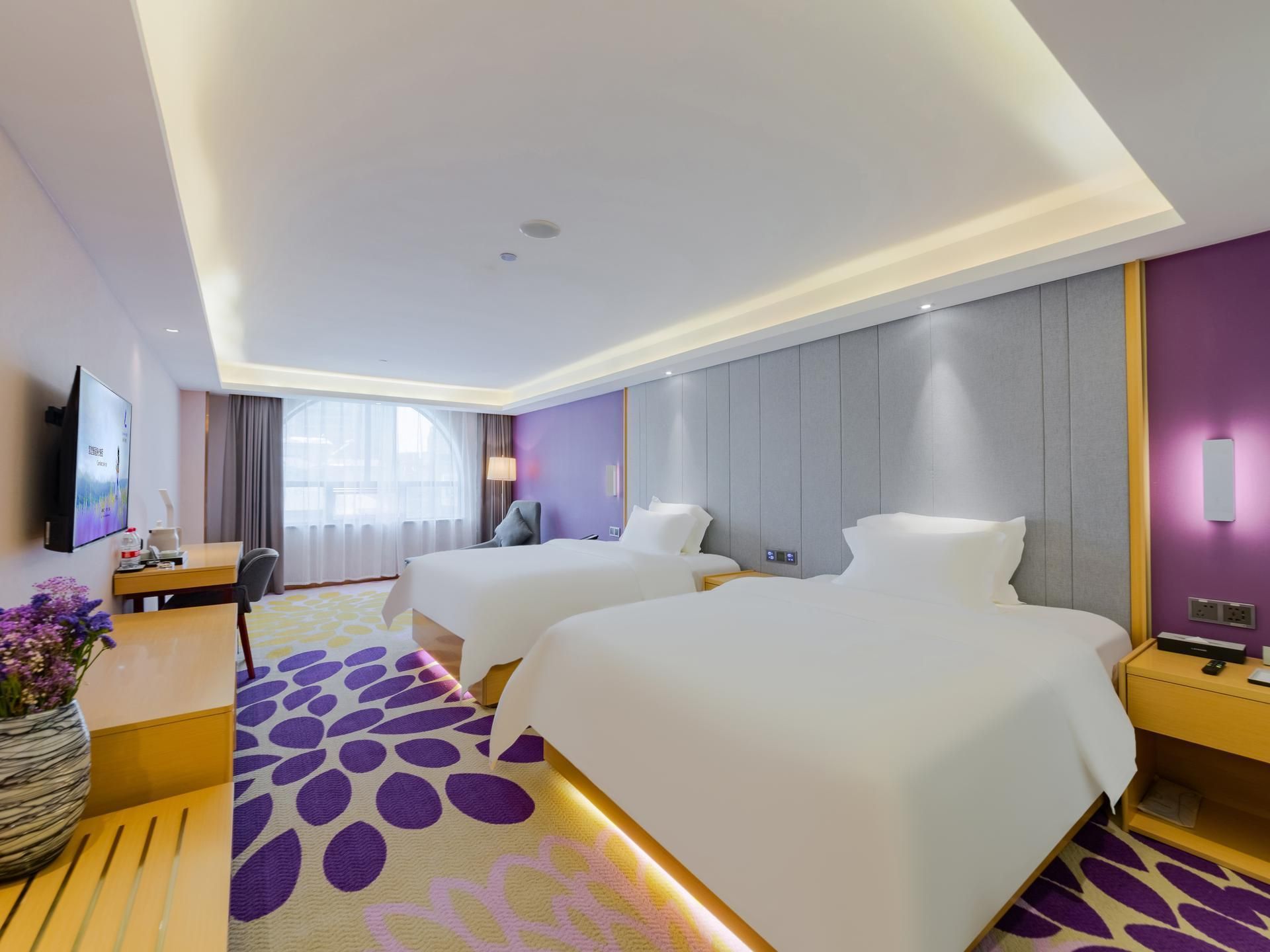 WH - Deluxe Room Twin