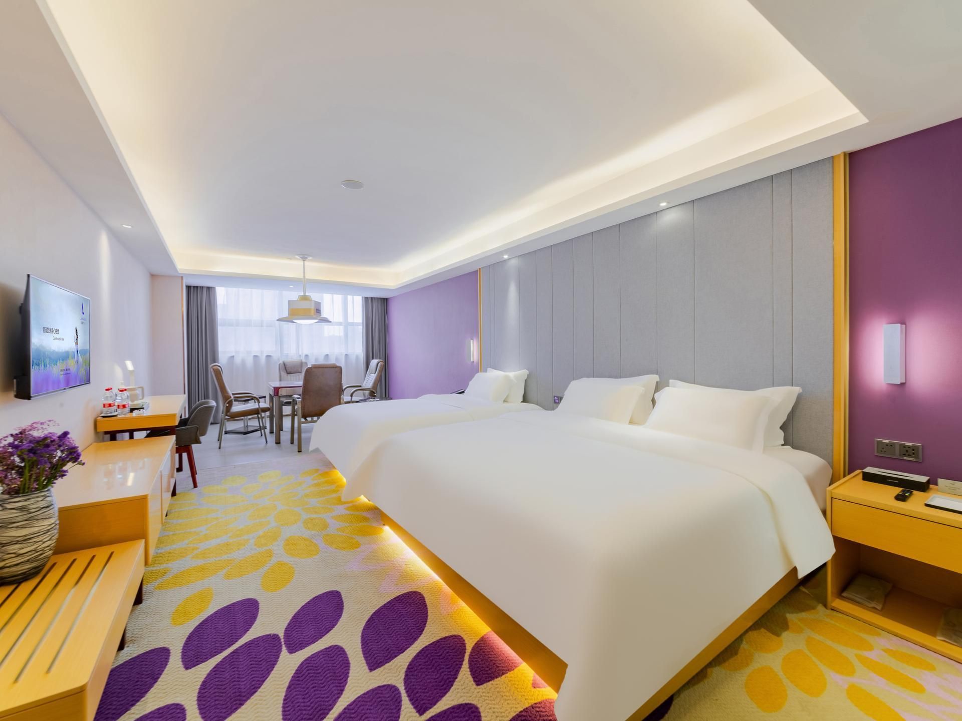 WH - Zizai Twin Room