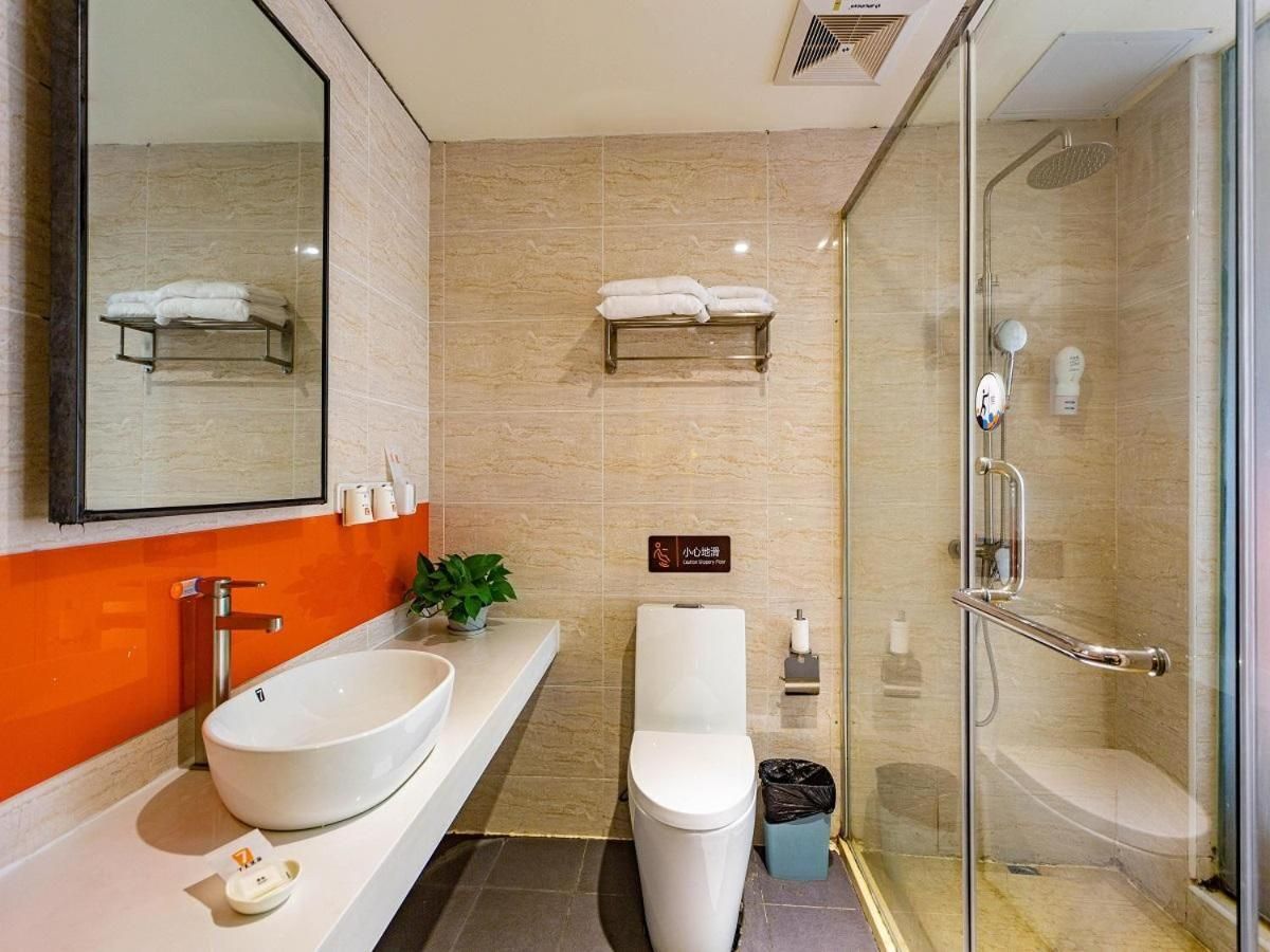 Superior Queen Room