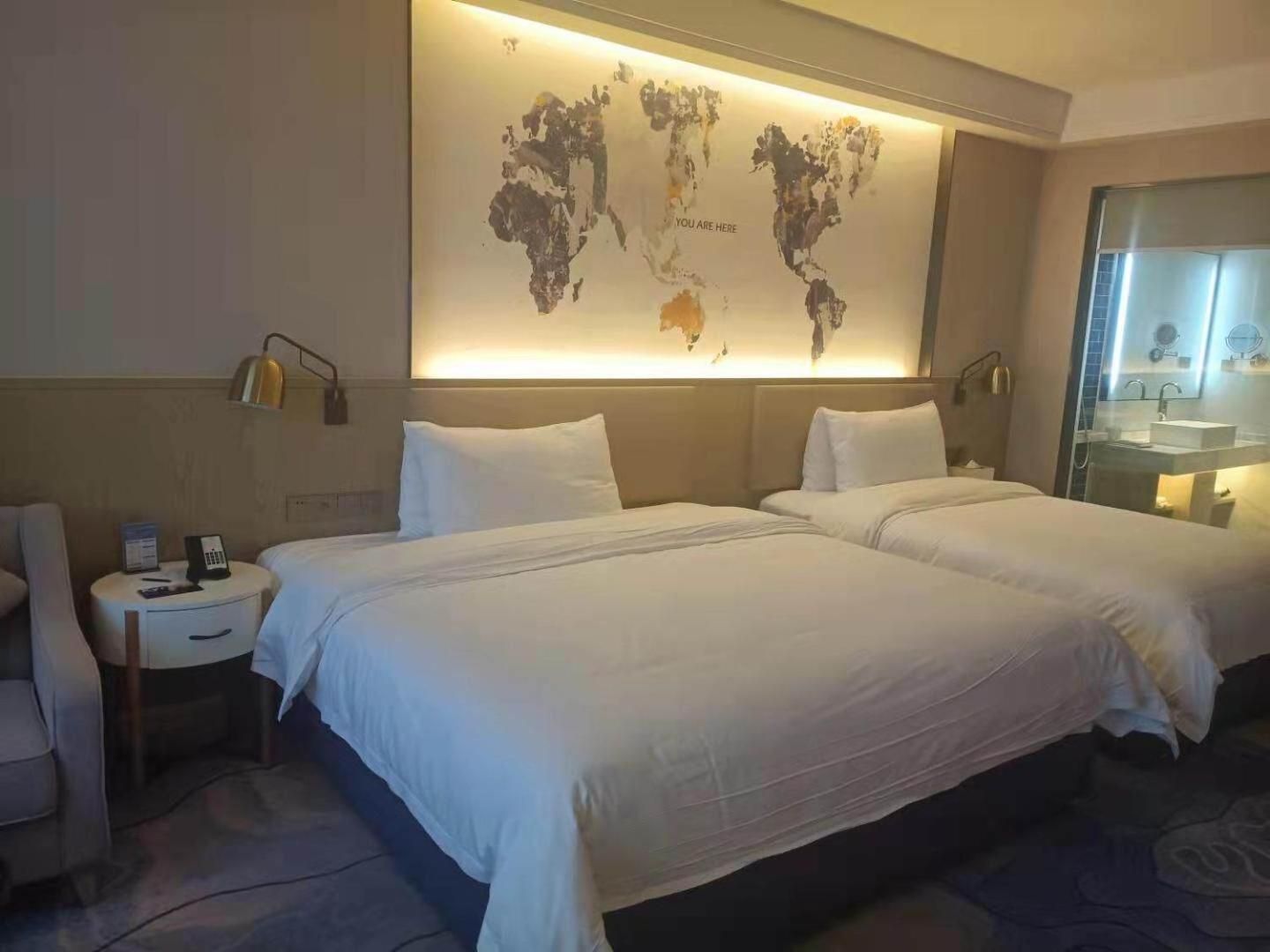 Enjoy Family room with Twin Bed