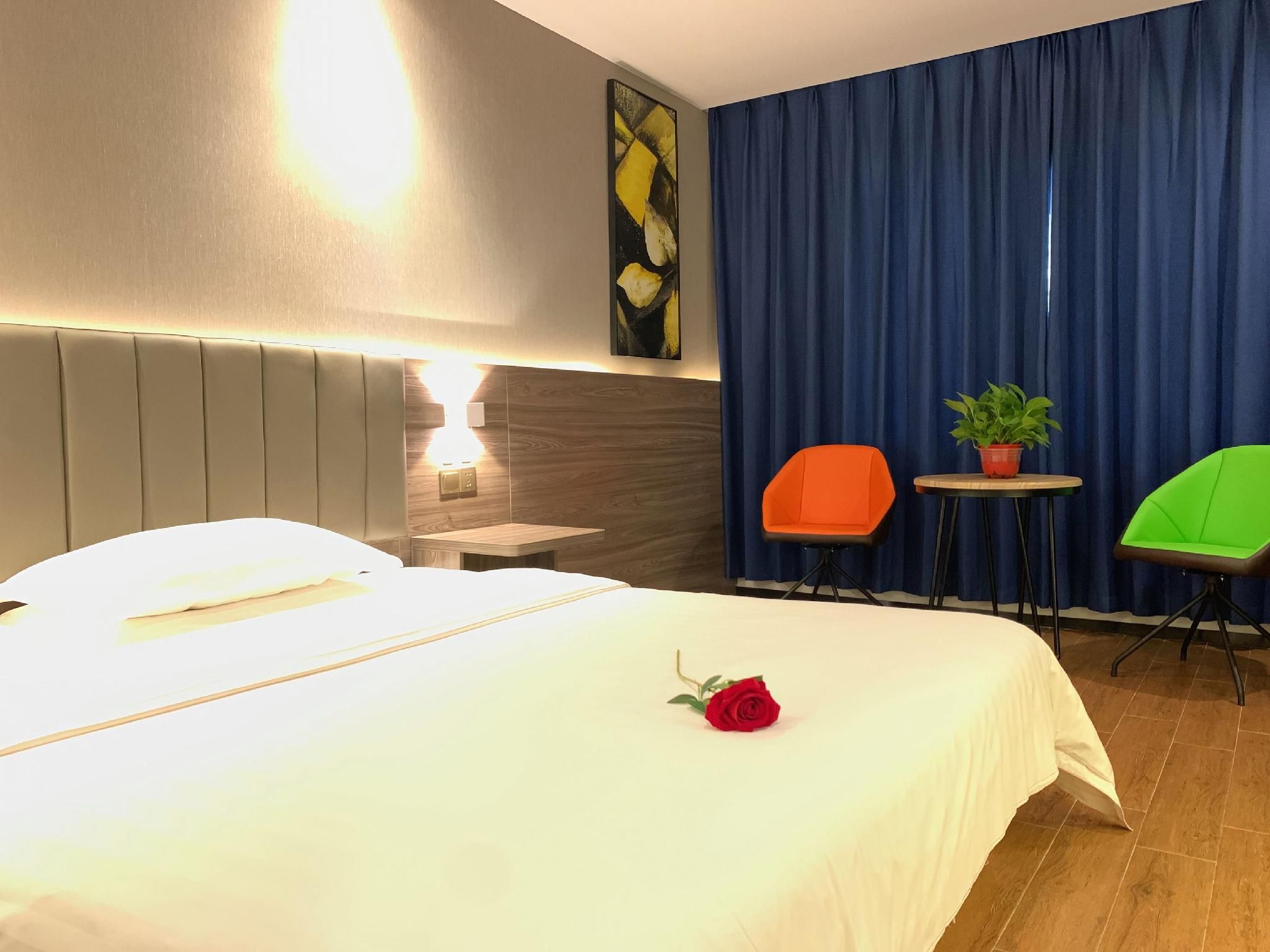 WH - Traditional Bed Room