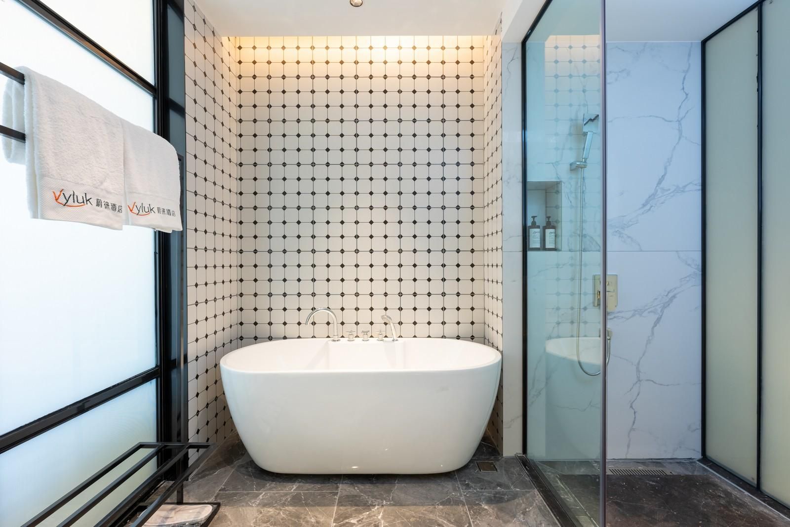 Queen Room with View