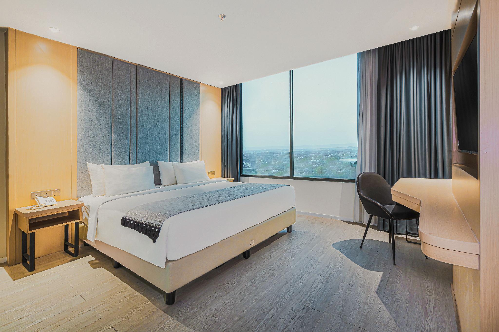 Eastern Hotel Bojonegoro Suite Room