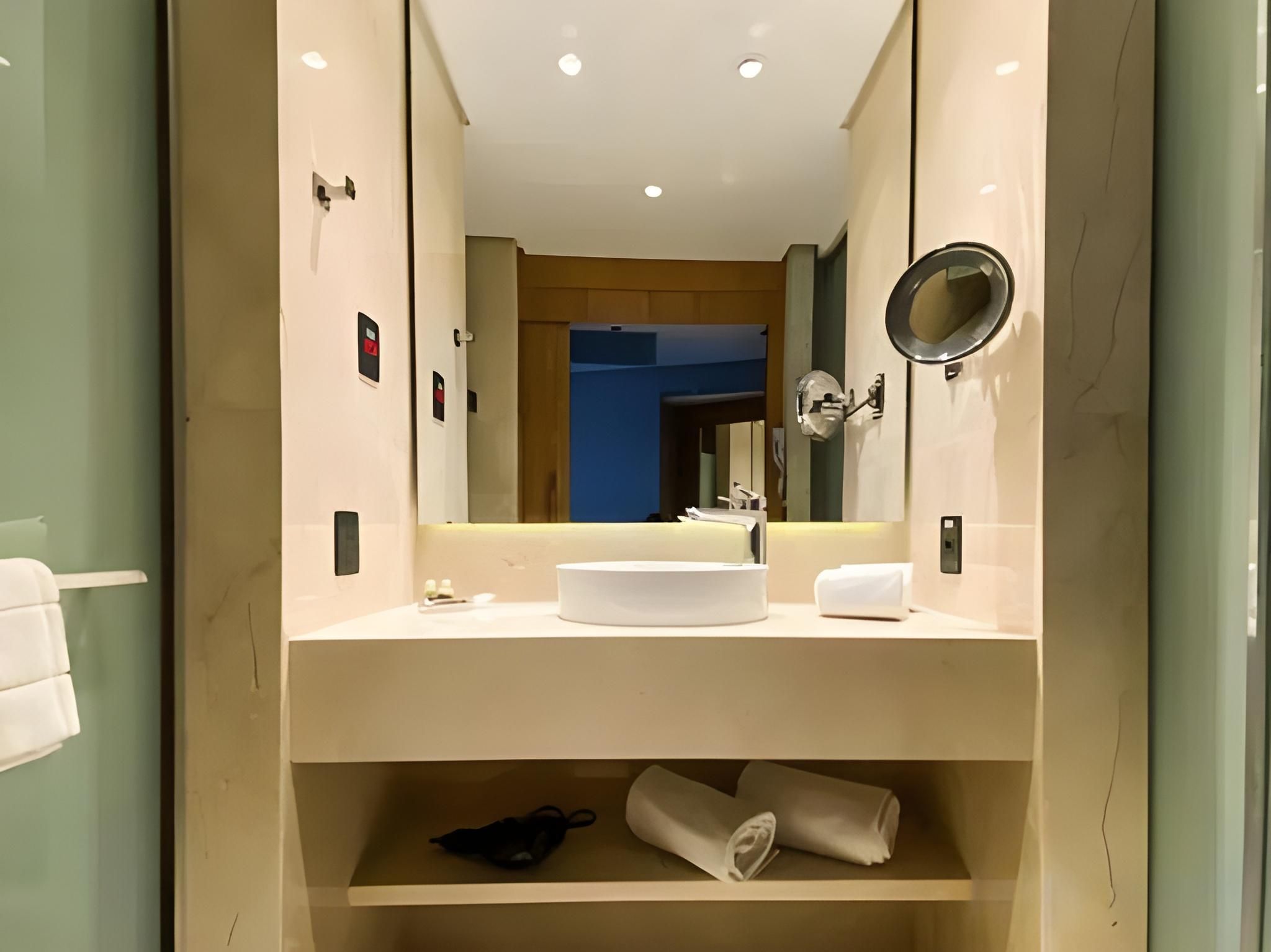Standard Suite