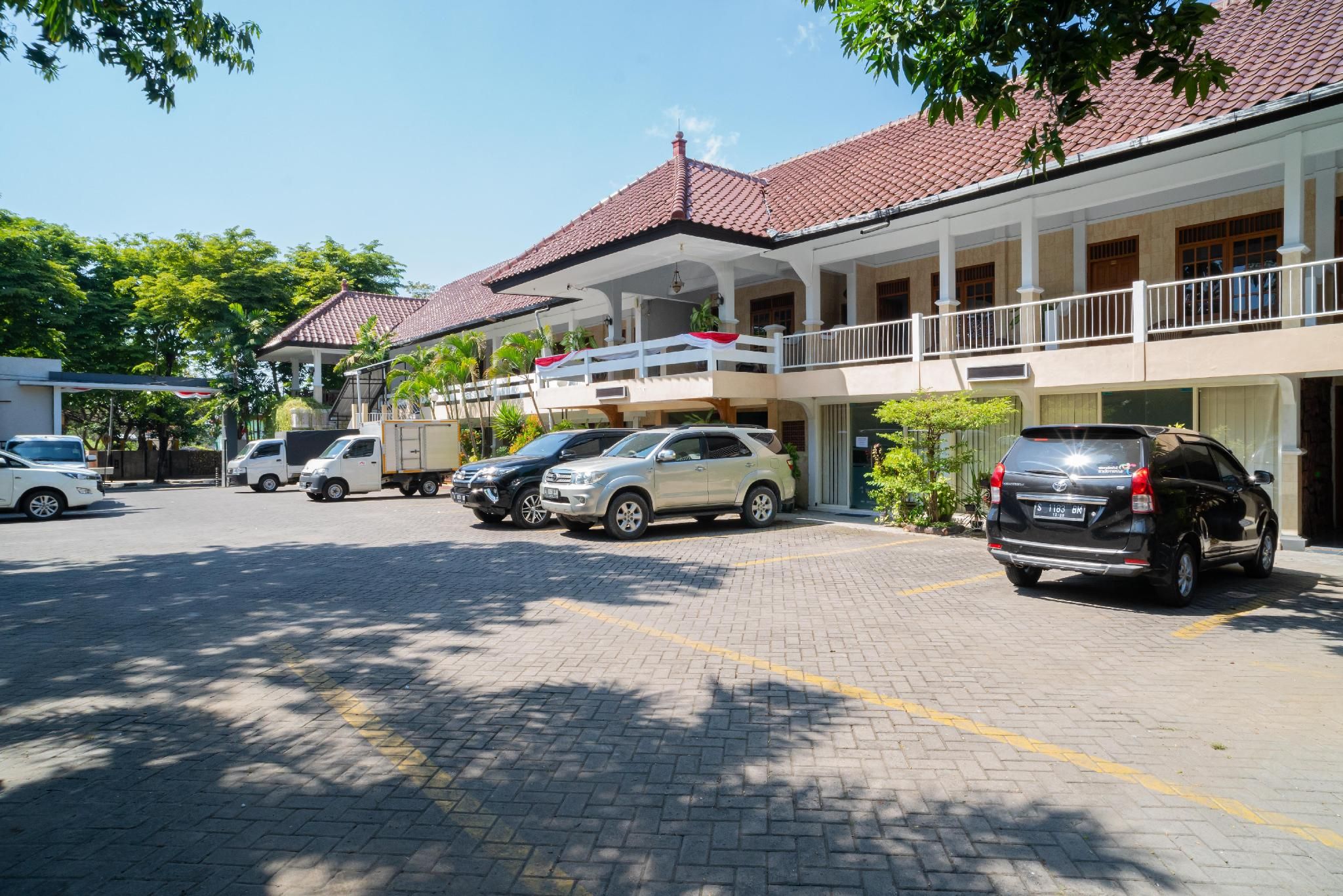 RedDoorz Plus Syariah @ Jalan Dokter Wahidin Bojonegoro