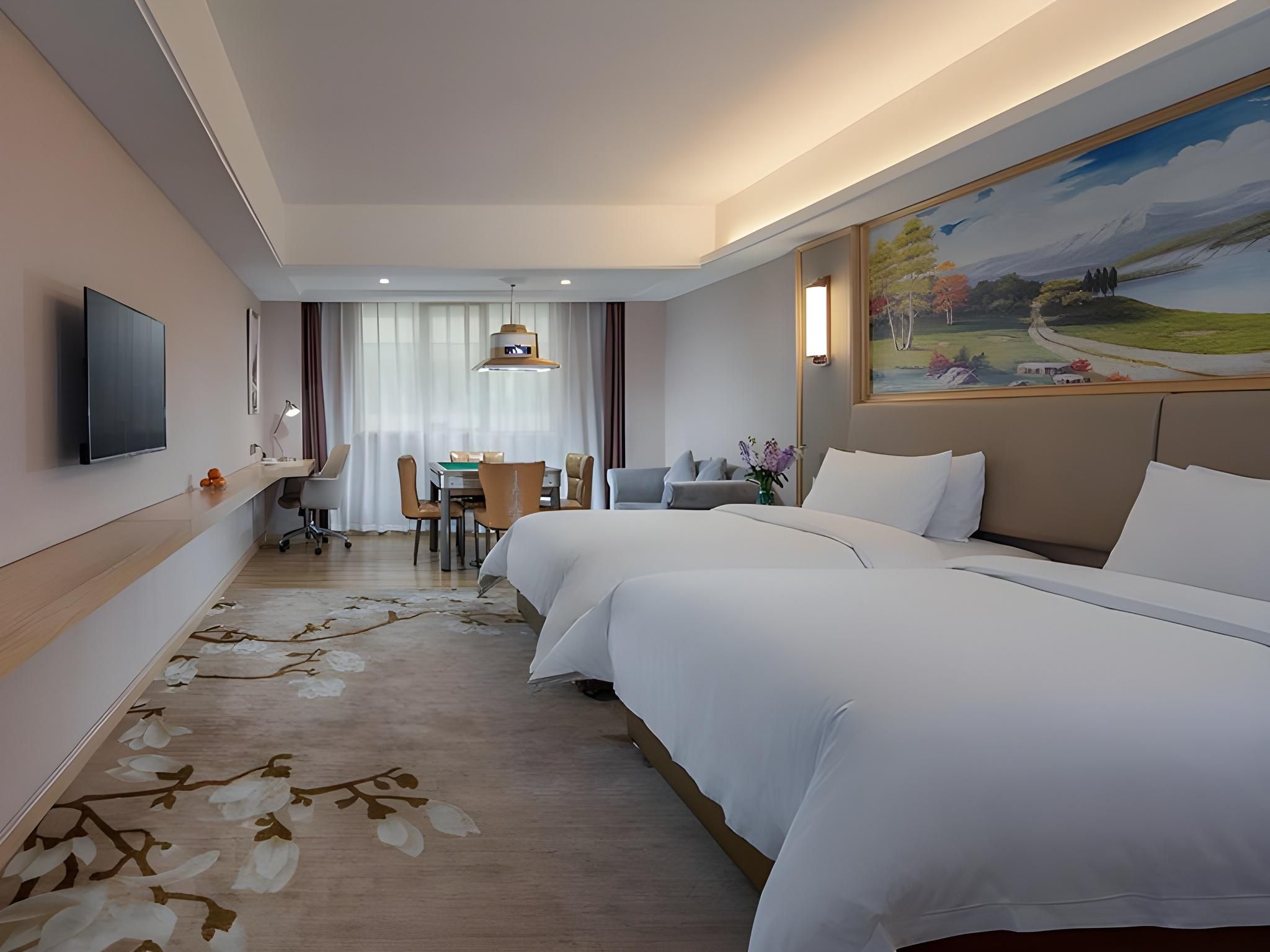 Vienna - Functional Chess Room With Twin Bed