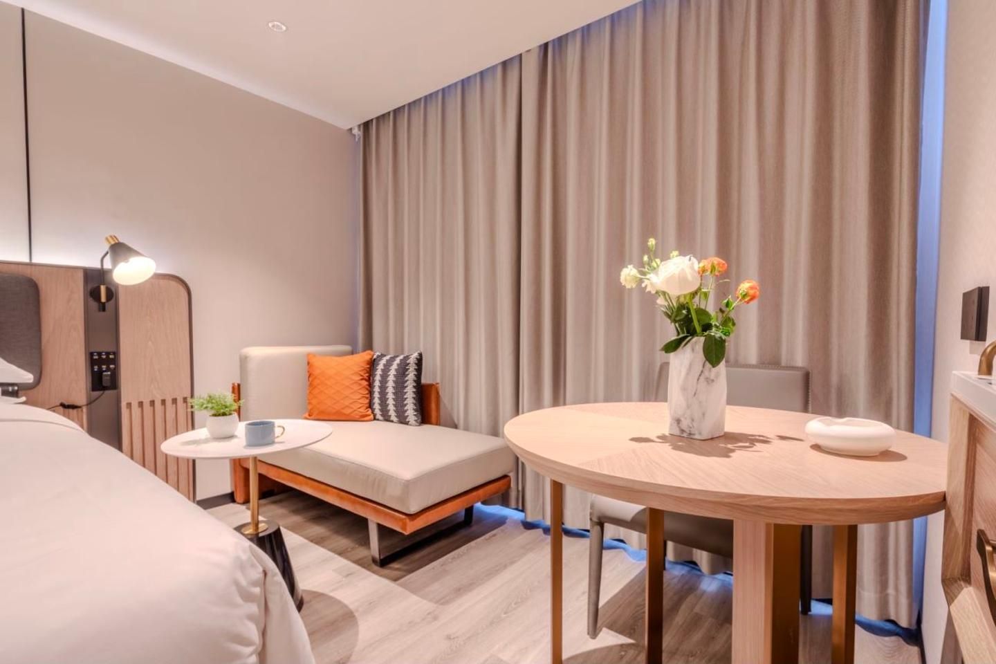 Dossen - Standard Bed Room