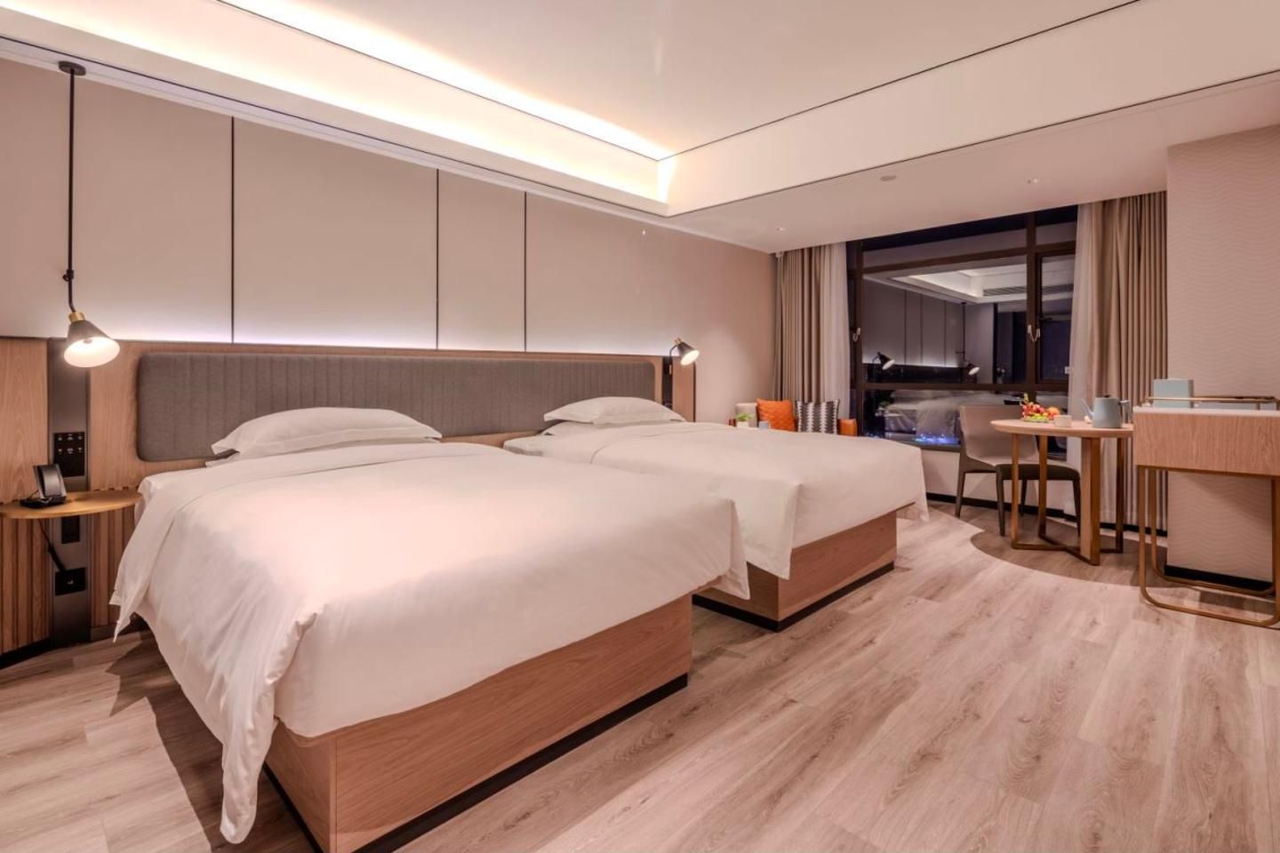 Dossen - Twin Room With City View